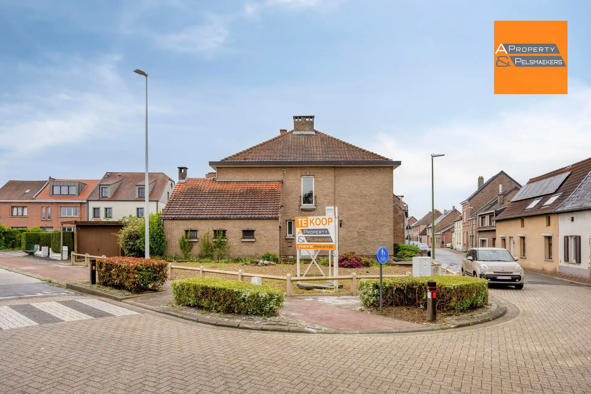 Kleine opbrengsteigendom met 2 appartementen te renoveren foto 3