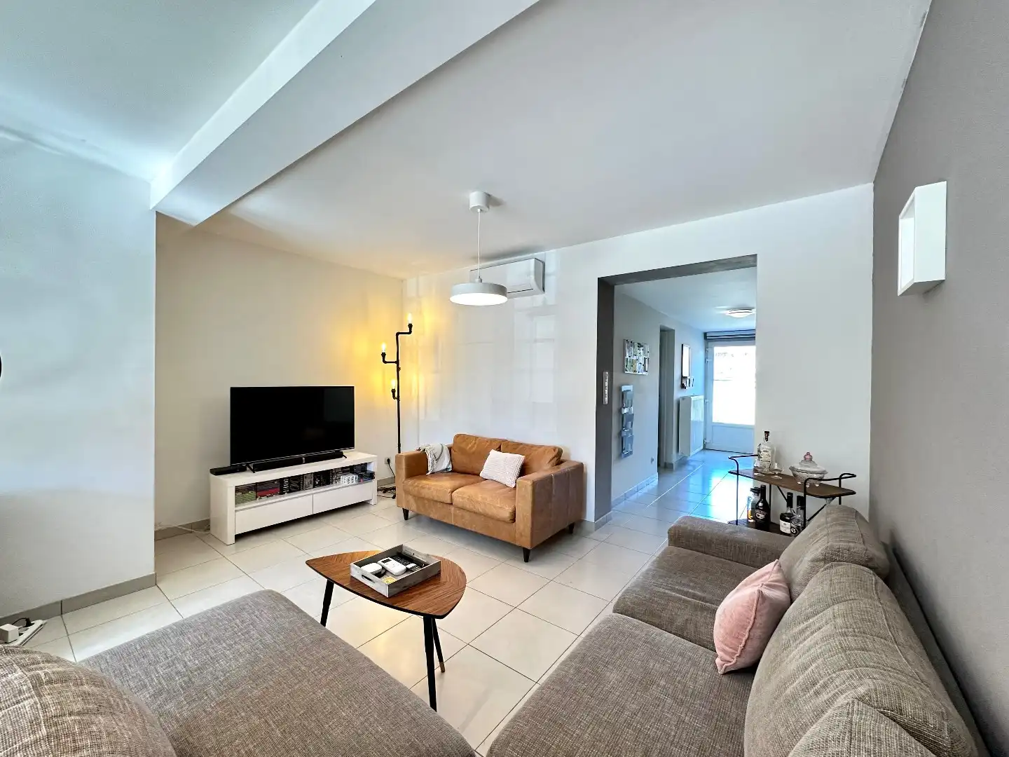 Volledig instapklare woning met 2 slaapkamers en tuin in Tongeren foto 4