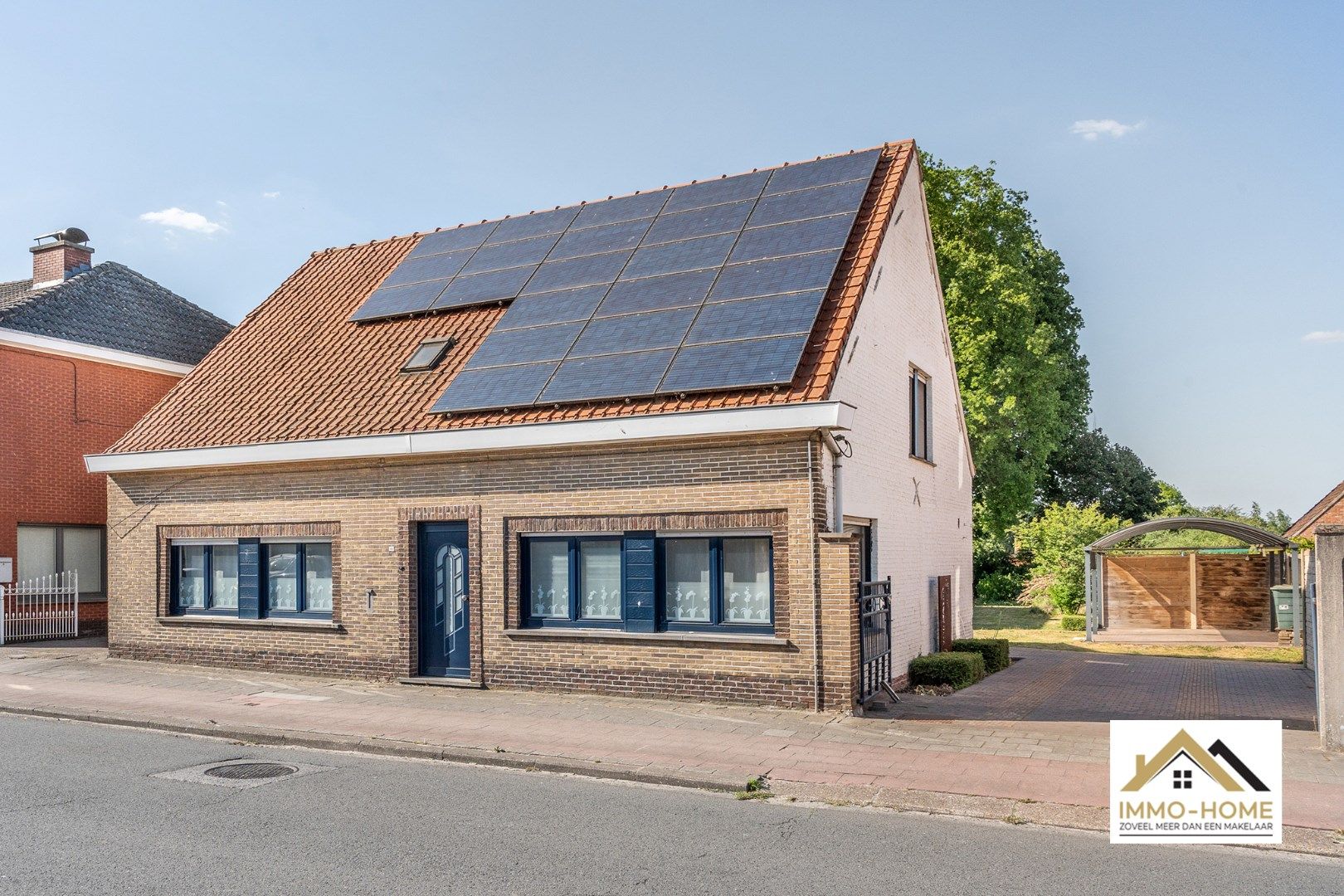 Ruime woning met bijgebouw als atelier!  foto {{pictureIndex}}