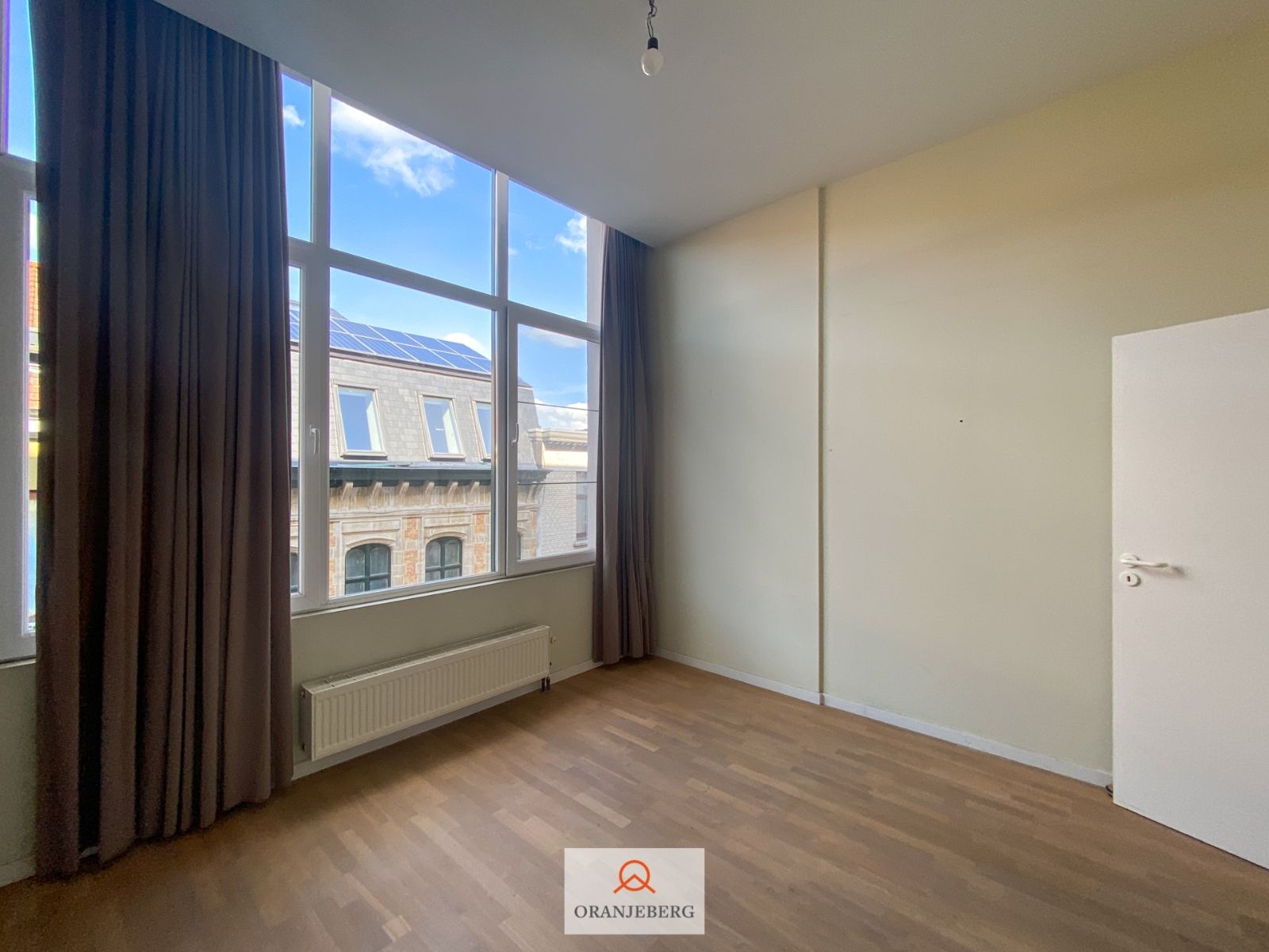 Mooi 2 slaapkamerappartement met uniek terras en autostaanplaats aan de Zuid foto 13