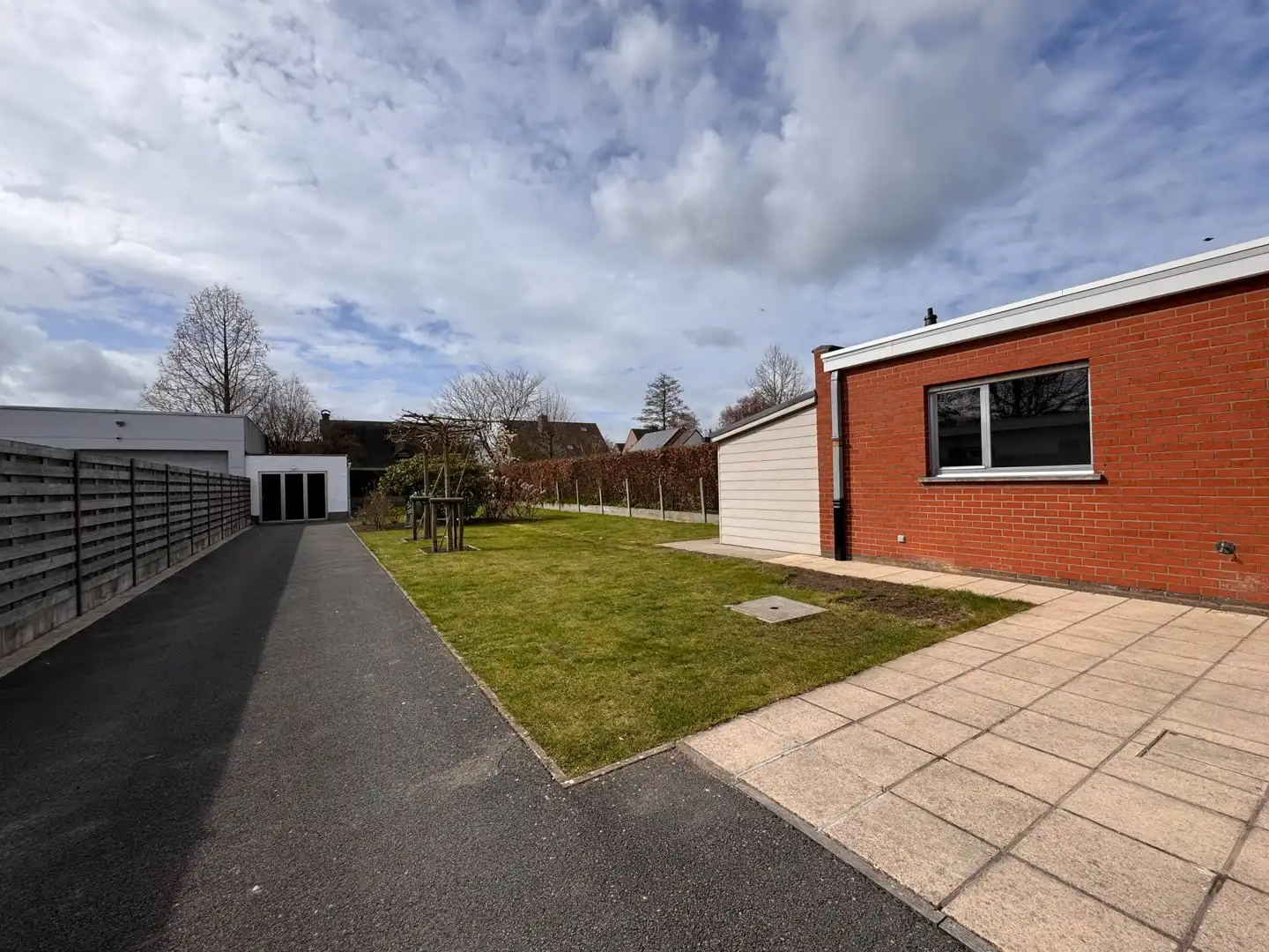 Ruime halfopen woning met 3 slaapkamers foto 19