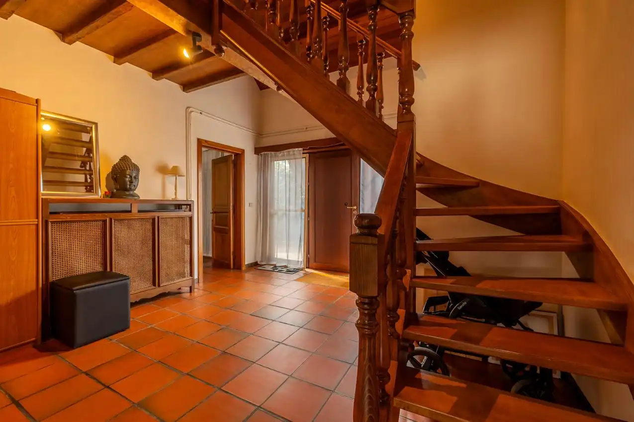 Mooie, ruime villawoning met leuke tuin op rustige locatie foto 22