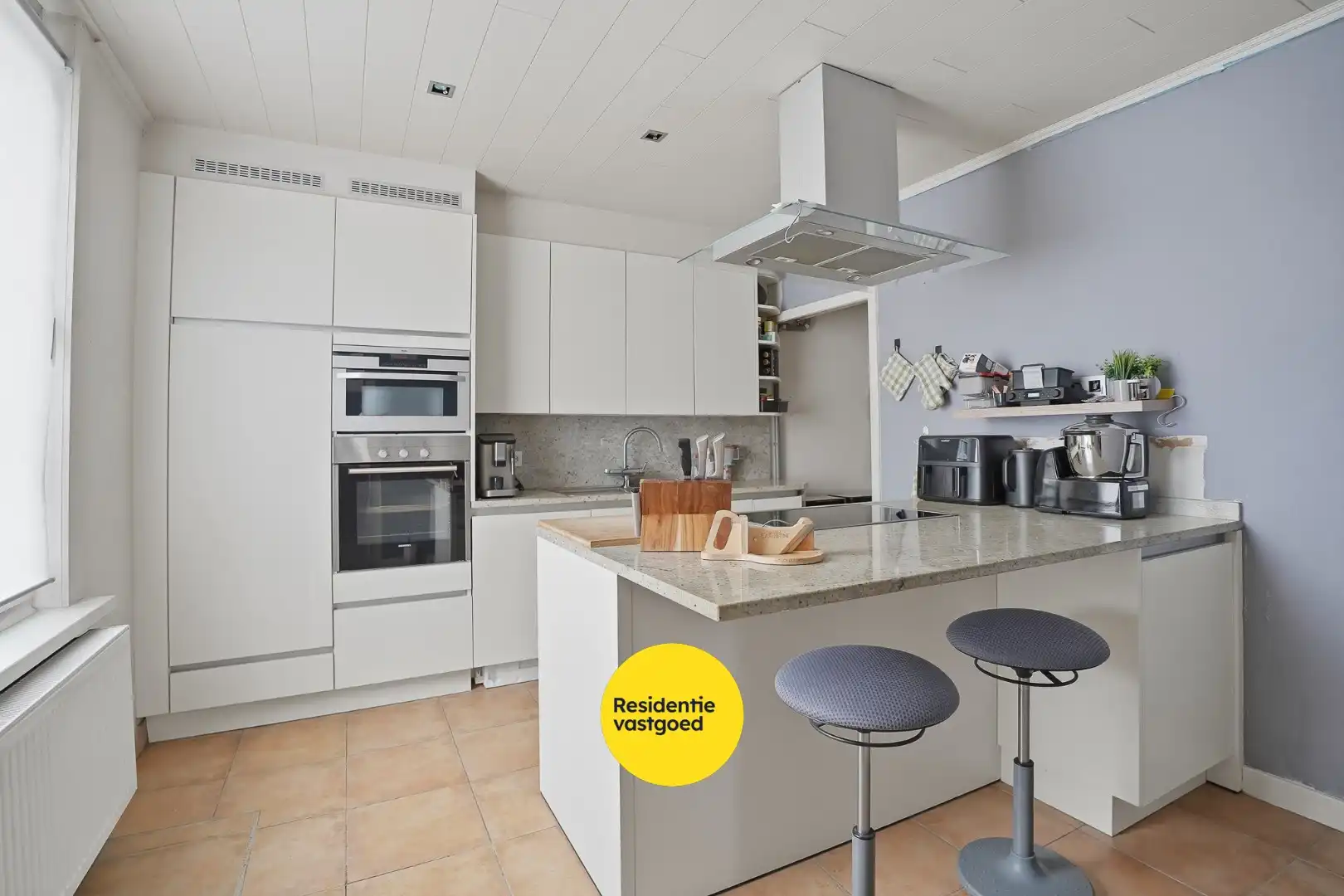 Ruime hoekwoning met 3 slaapkamers en zonnig terras op topligging in Assebroek foto 5