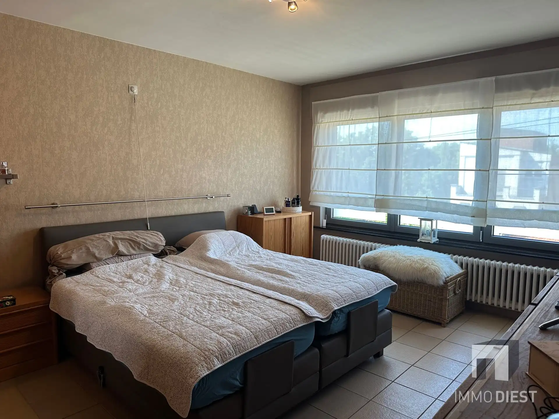 Zonnige woning met 3 slpks, garage en tuin foto 12