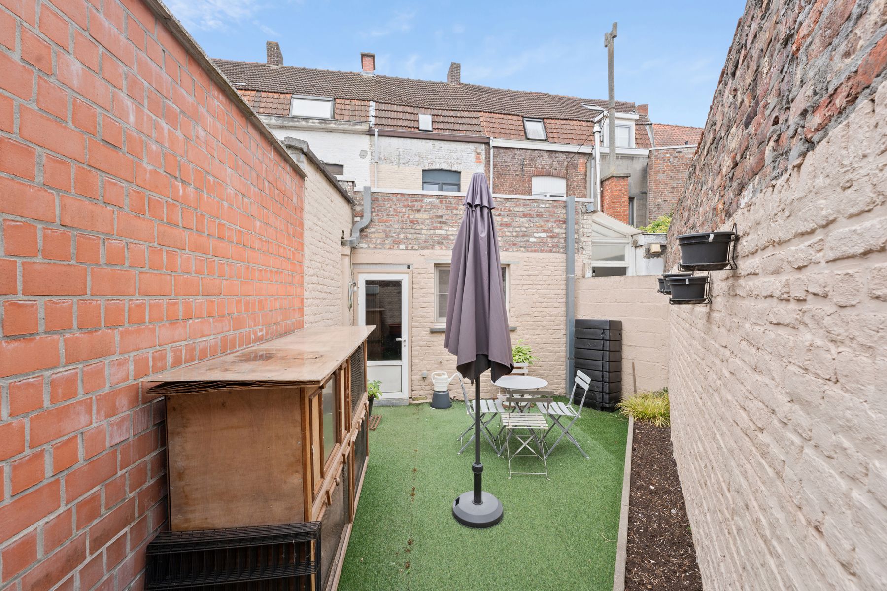 Instapklare gerenoveerde woning met 4 slaapkamers! foto 12