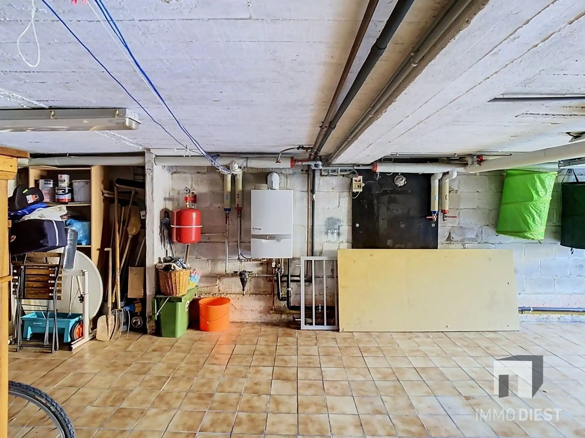 Lichtrijke gezinswoning met 3 slaapkamers op TOP-locatie.  foto 43