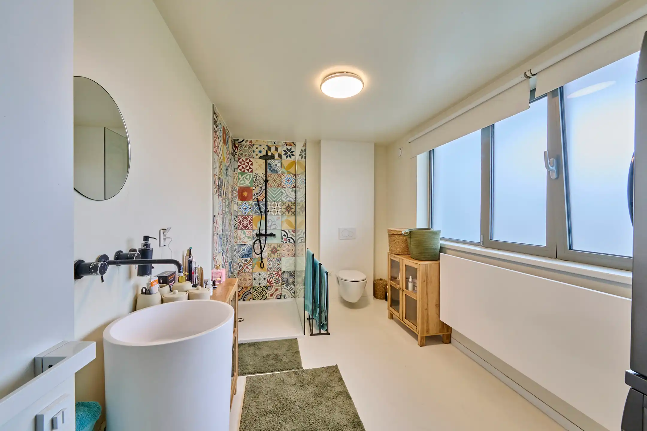 Prachtig vernieuwde villa op een rustige ligging in Genk foto 16