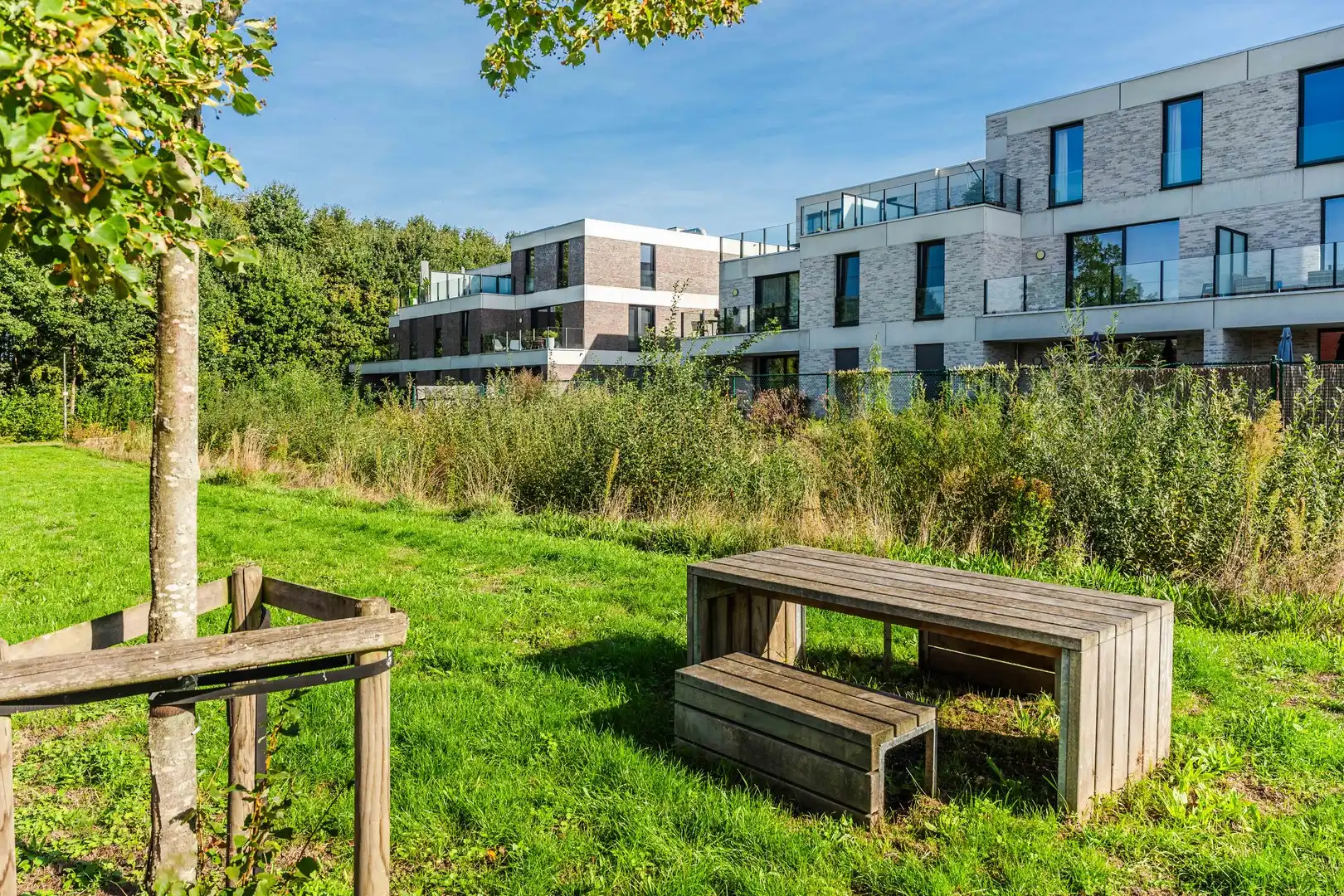 Stijlvol en energiezuinig wonen met zicht op groen foto 24