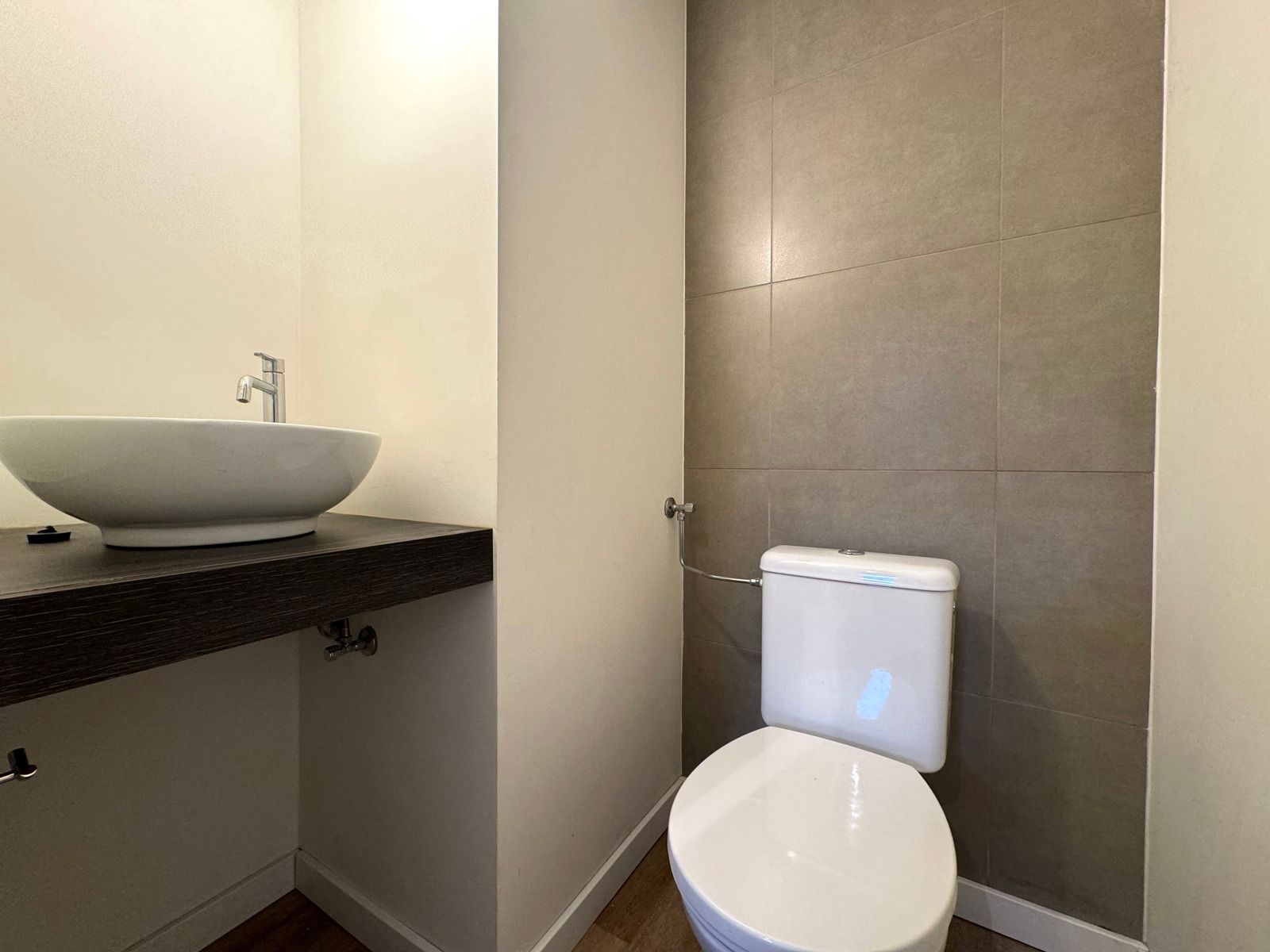 Te huur: gerenoveerd duplex appartement in centrum Aalst! foto 8