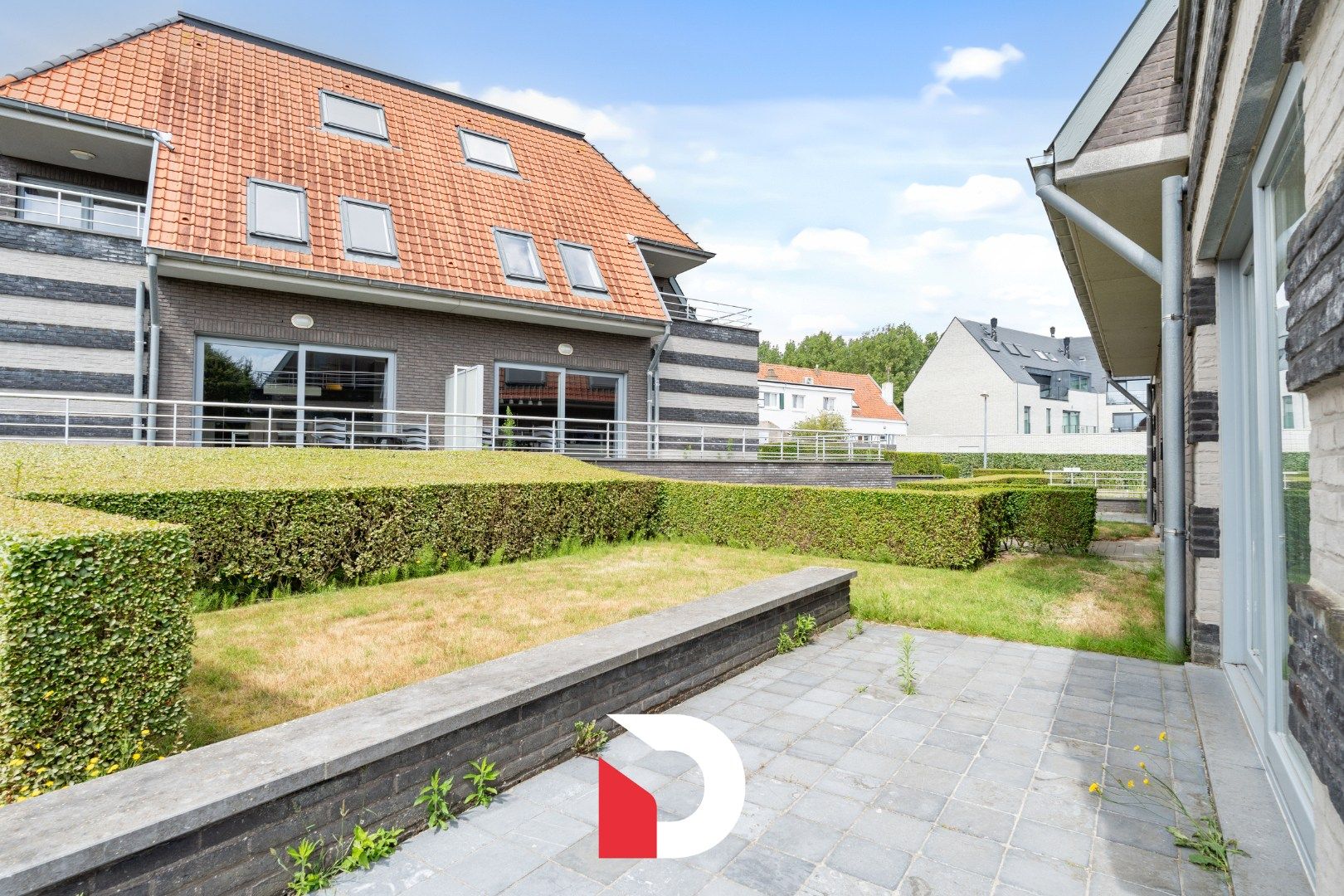 Ruim duplexappartement met 3 slaapkamers in De Haan aan zee foto 2