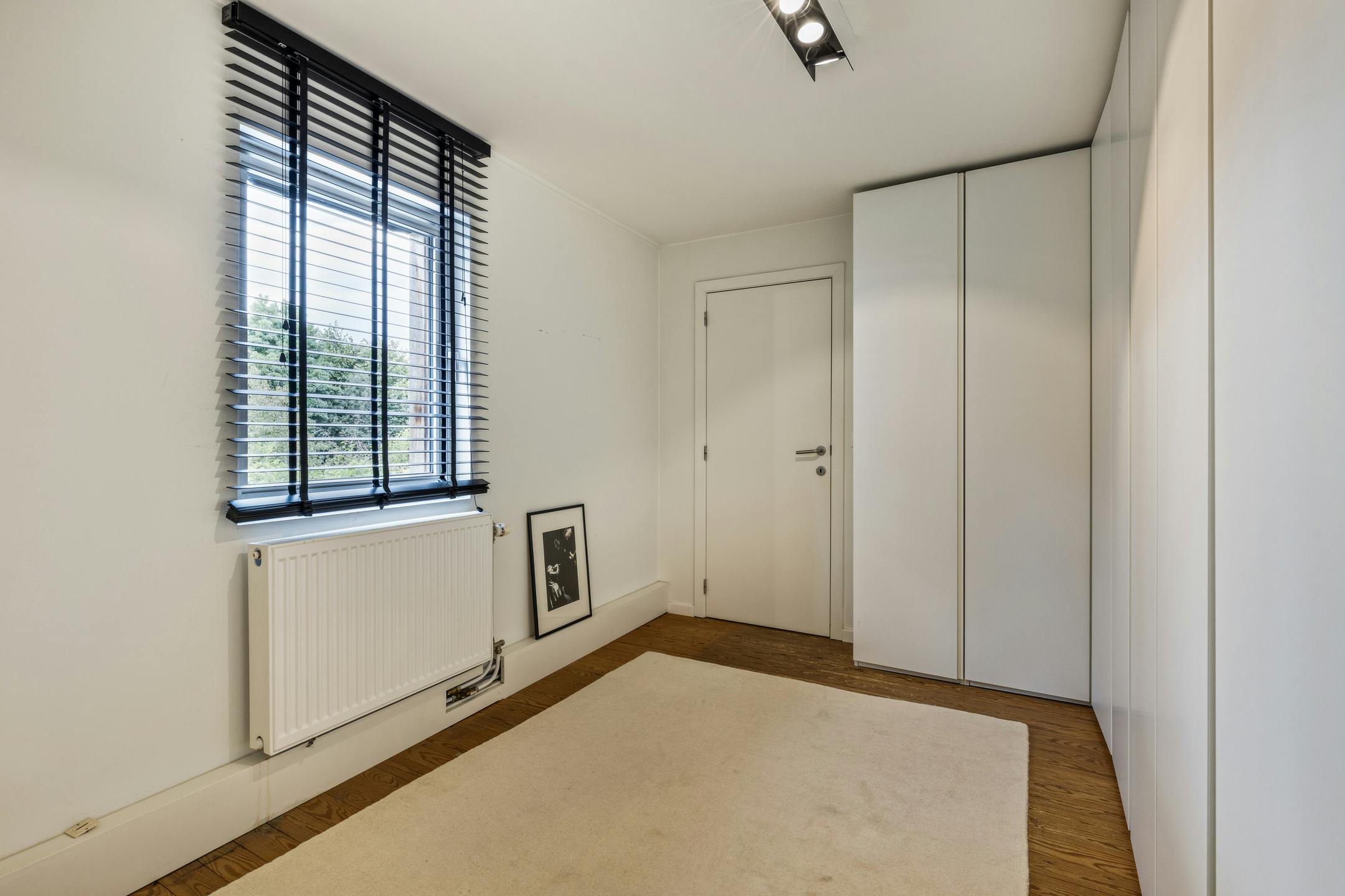 Instapklaar huis met 4 slaapkamers en 2 badkamers in Wilrijk foto 15