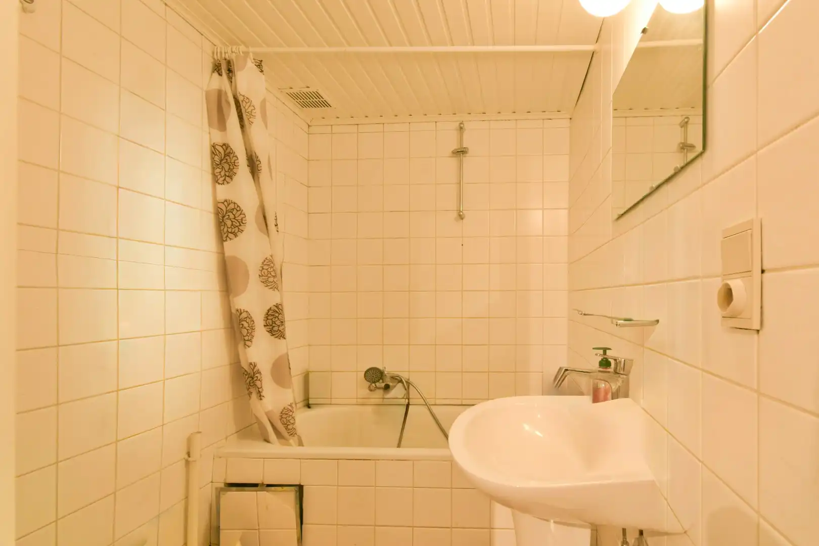 Rustig en centraal gelegen woning in Torhout! foto 7