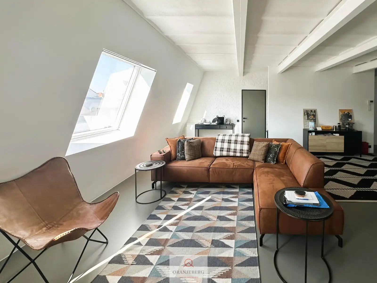 Uniek Loftappartement foto {{pictureIndex}}