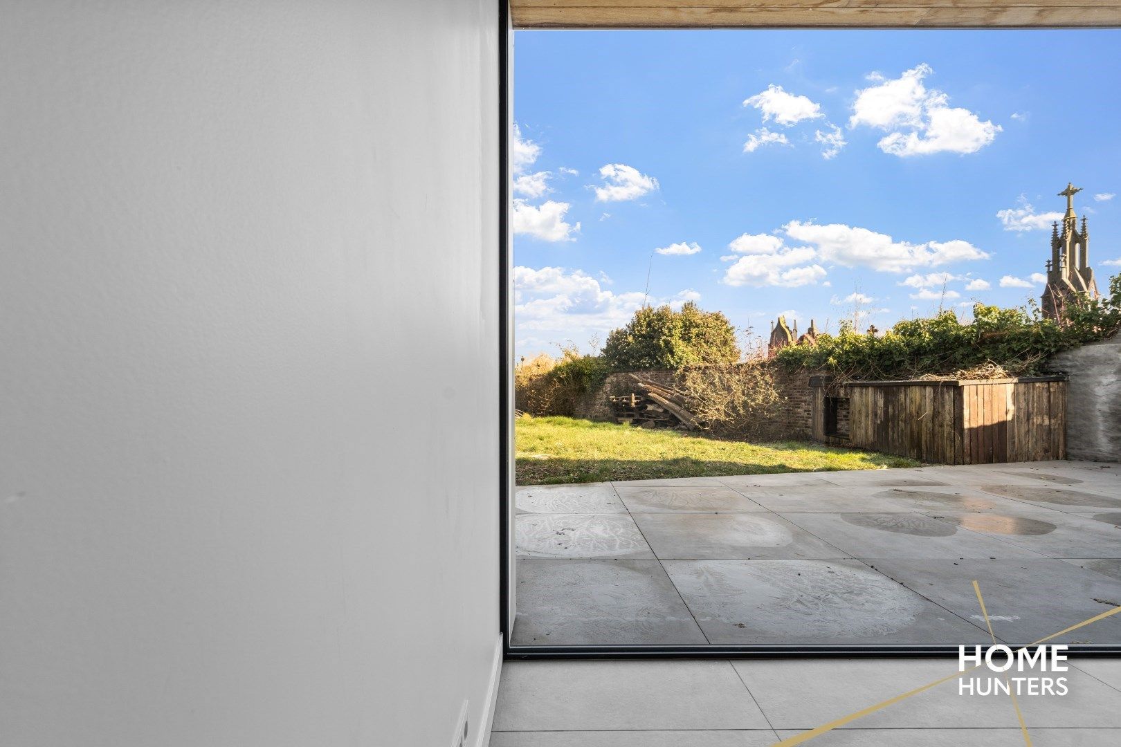 Verassend ruime woning met 3 slaapkamers en een ruime tuin foto 16