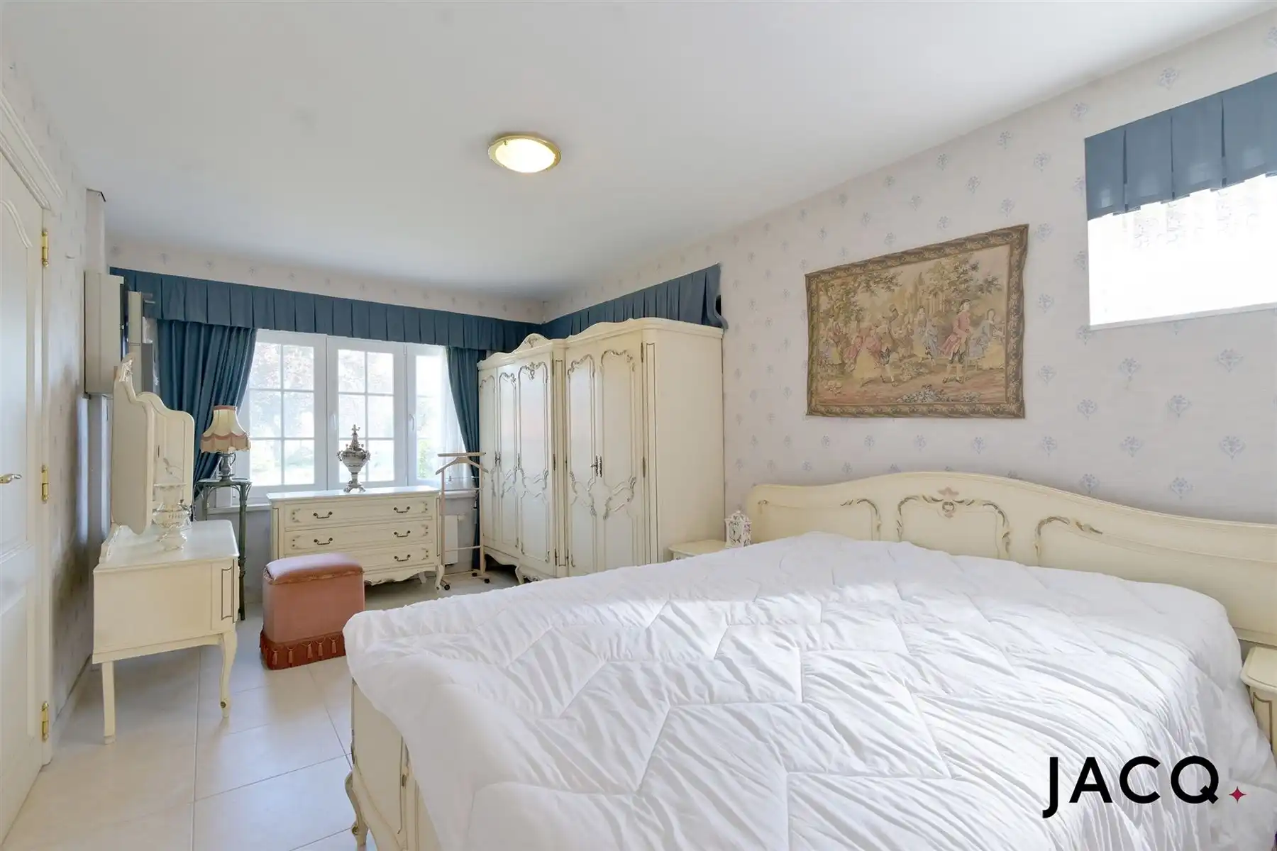 Ruime villa met 4slpk's op een prachtig perceel van 1203m²! foto 12