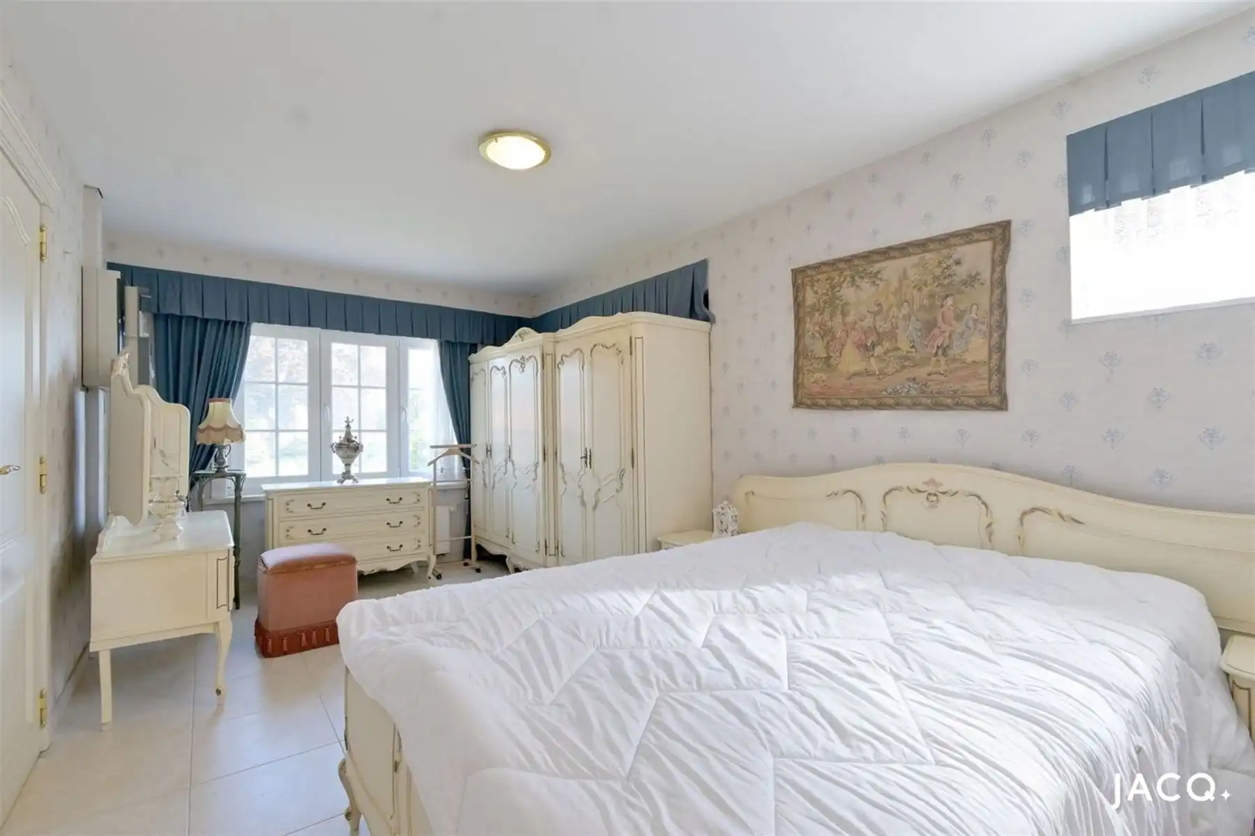 Ruime villa met 4slpk's op een prachtig perceel van 1203m²! foto 12