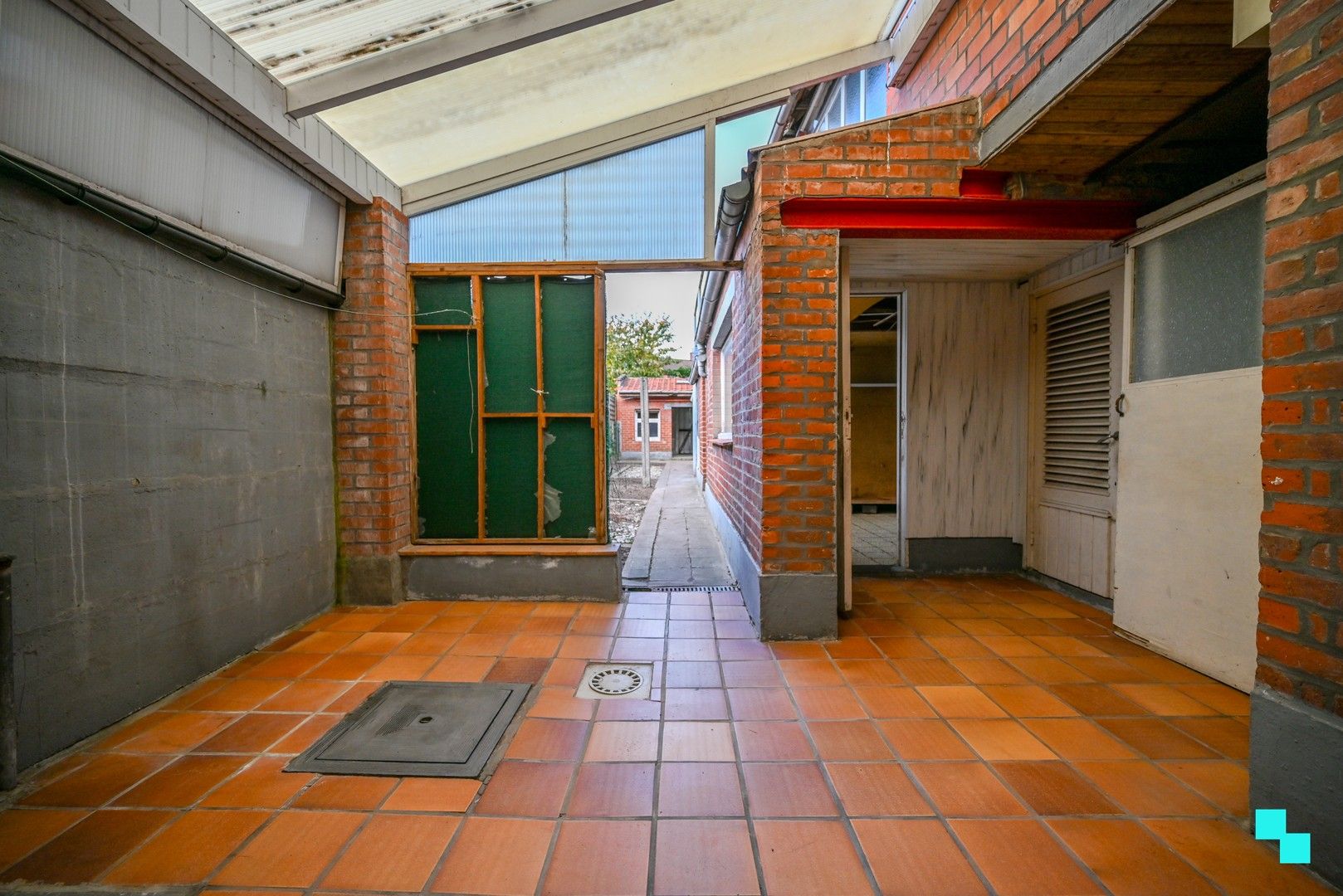 Ruime eengezinswoning te Emelgem foto 12