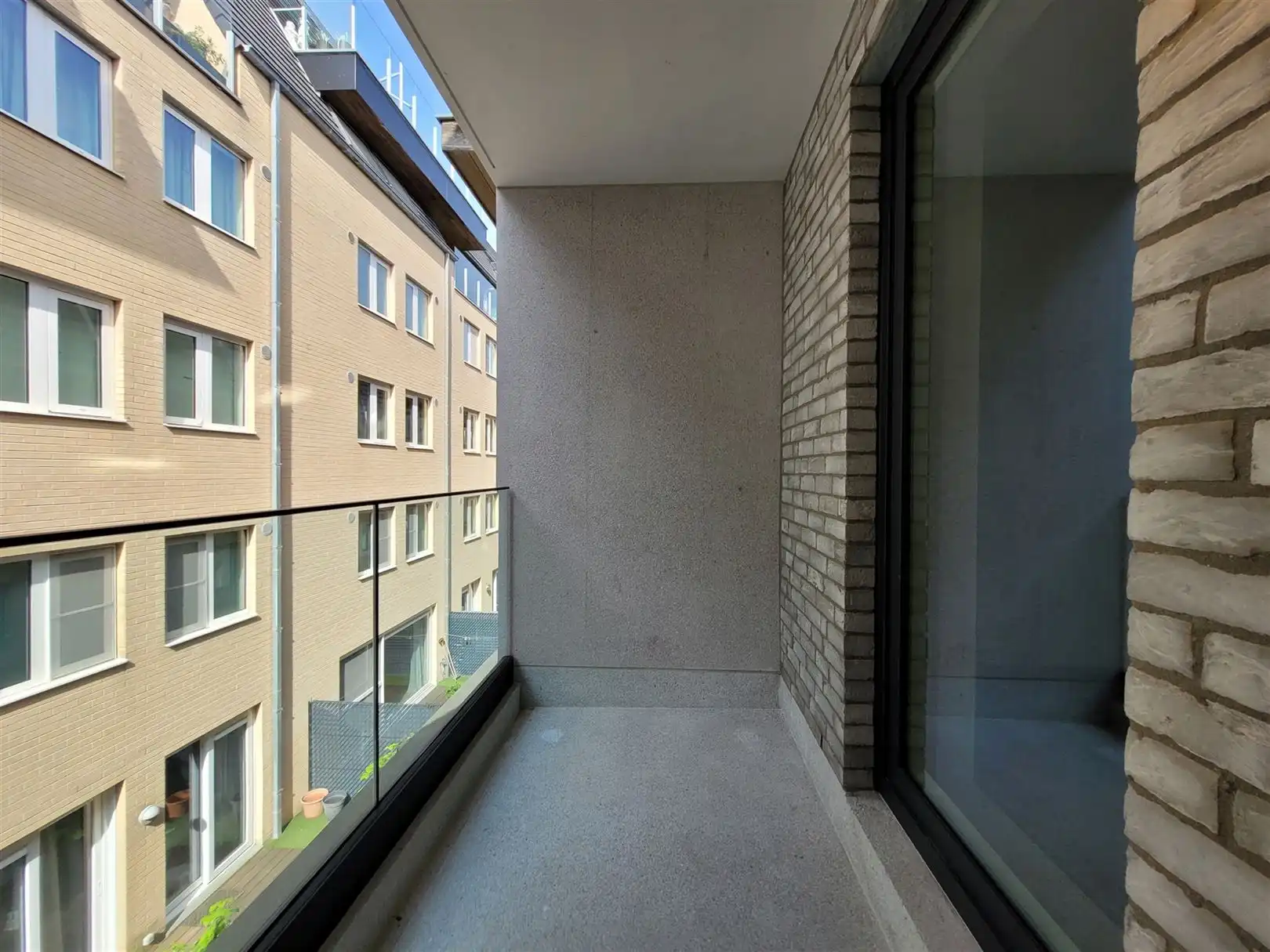 Ongemeubeld nieuwbouwappartement met 2 slaapkamers foto 13