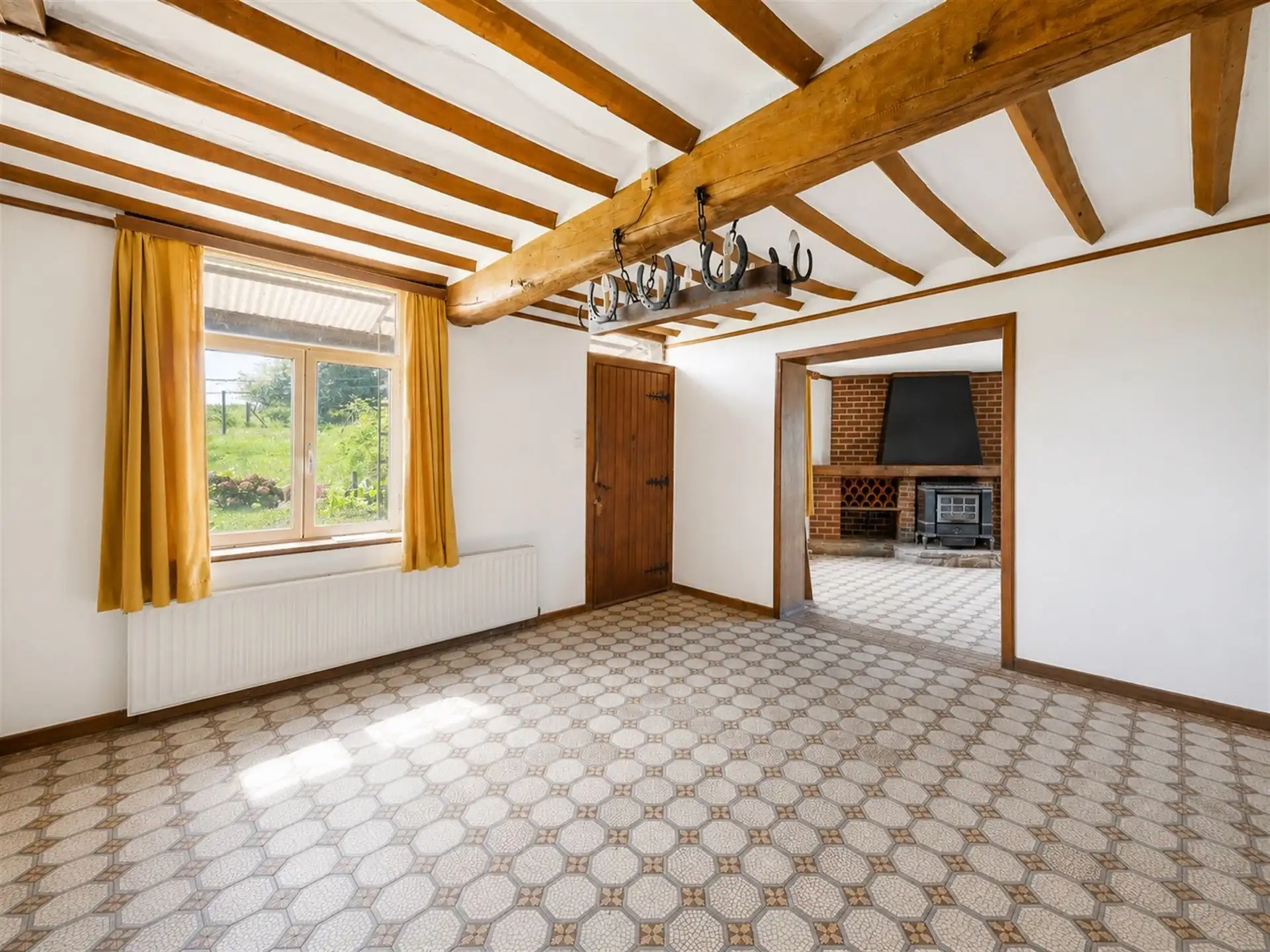 Charmante te renoveren woning op 29 are foto 8