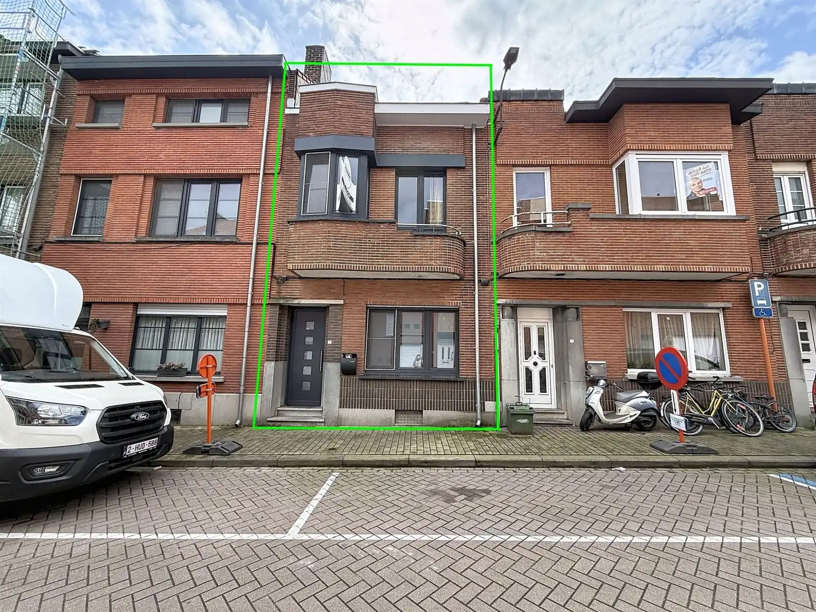 Leuke starterswoning/investeringspand, 2 slpks + zolder foto 2