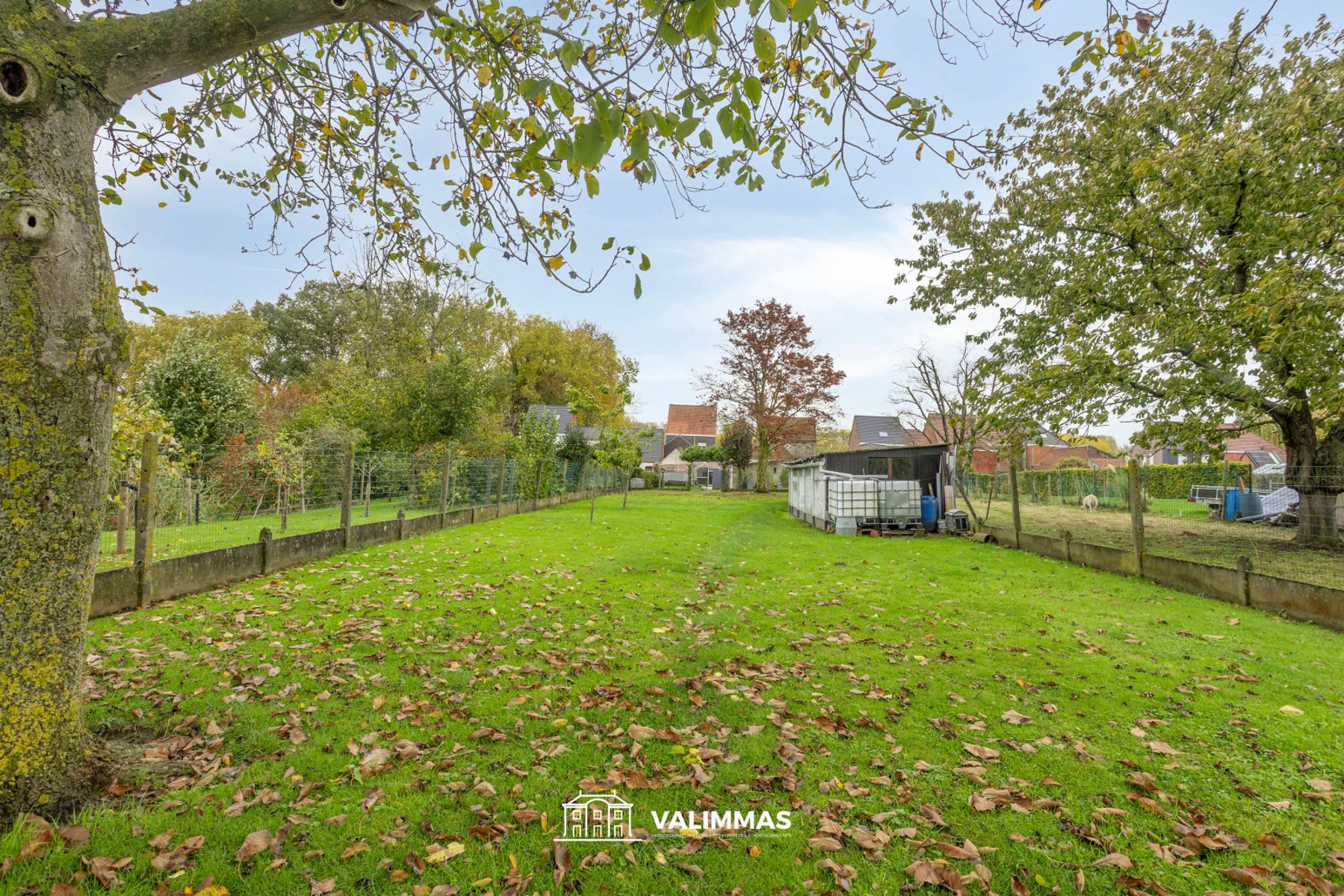 Prachtig gelegen gerenoveerde driegevelwoning met grote tuin foto 20