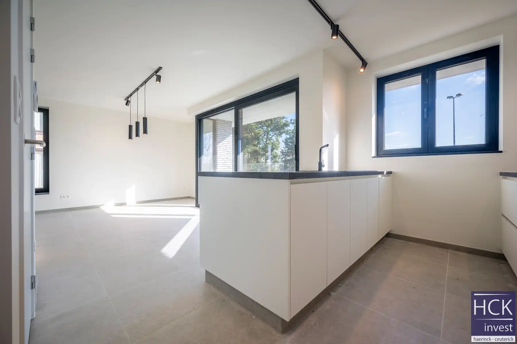 KRUISHOUTEM - Prachtig nieuwbouwappartement met high-end afwerking! foto 7