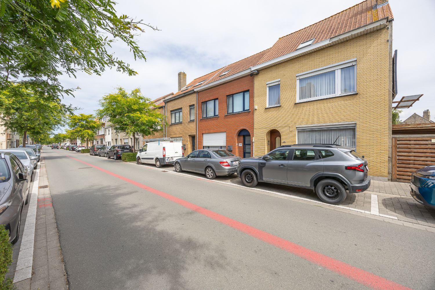 Halfopen bebouwing met garage! foto 31