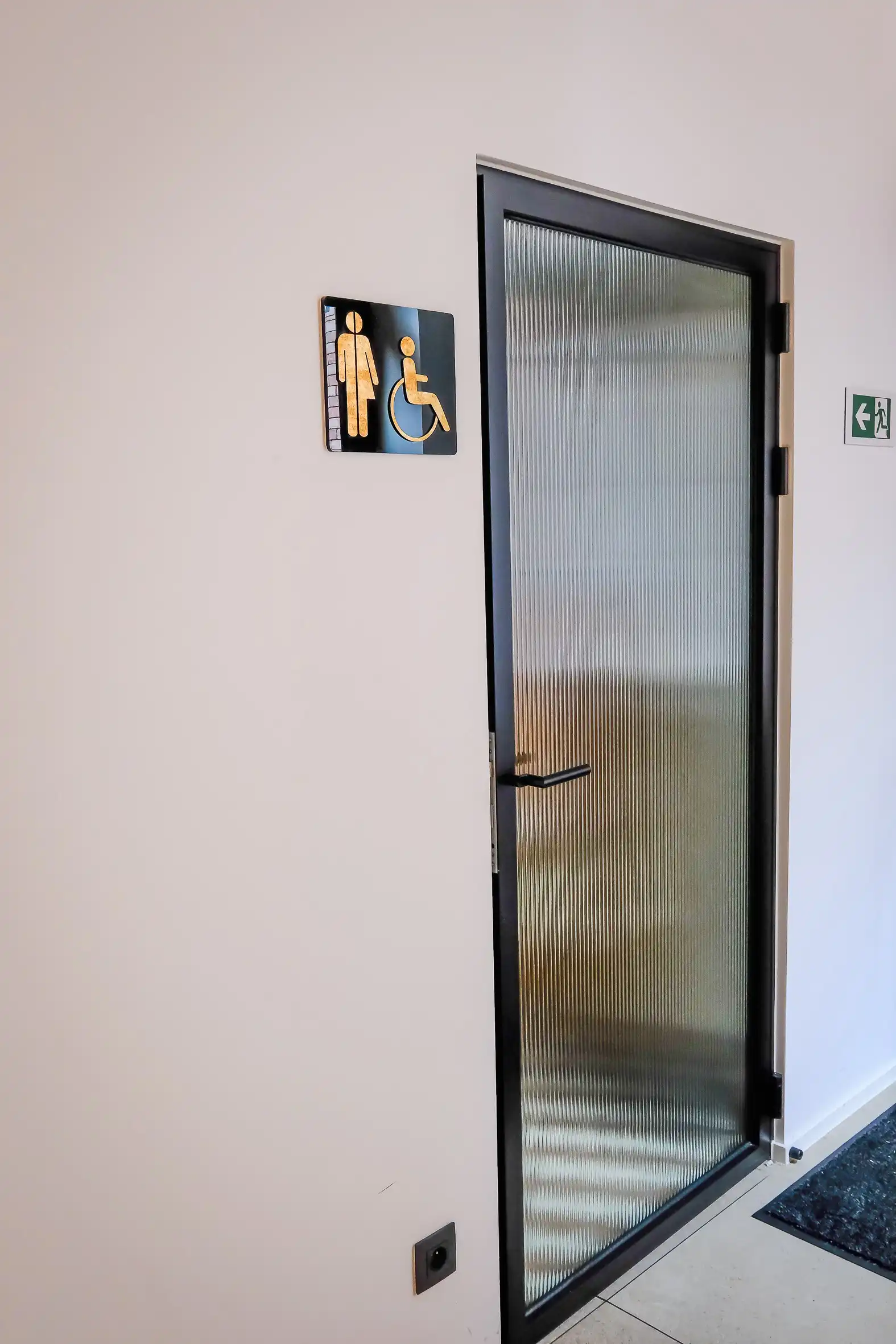 Handelspand van 245 m² op toplocatie in hartje Hasselt foto 16