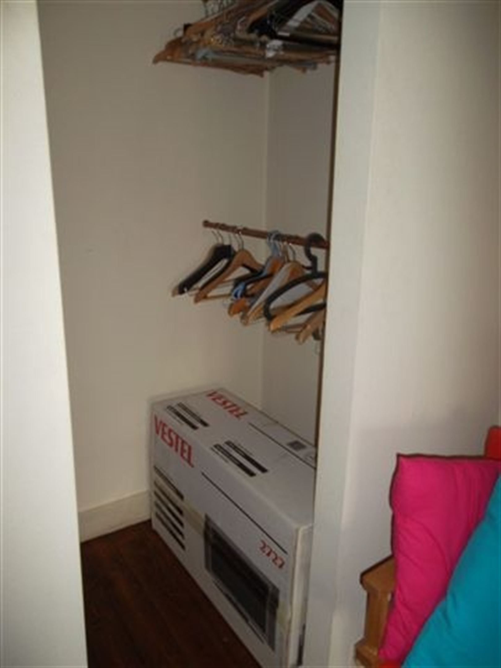 Gemeubeld  2 slaapkamer duplex appartement op 't Zuid! foto 8