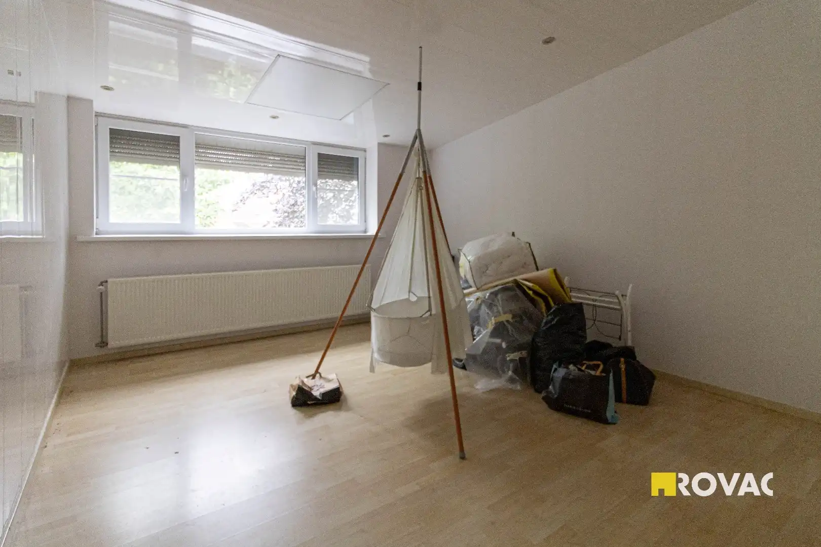 Ruime alleenstaande loftwoning met garage/opslagplaats foto 14