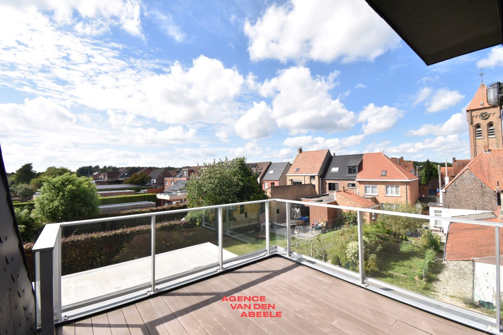 Zeer mooi appartement in centrum Moerbrugge! foto 12