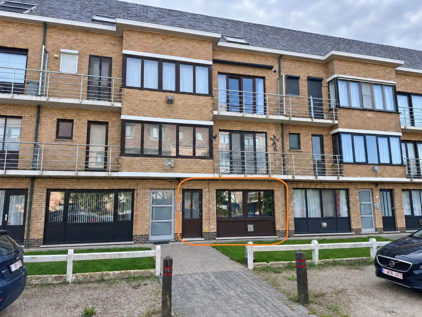 Verzorgd en instapklaar gelijkvloers appartement nabij het centrum van De Haan. foto 11