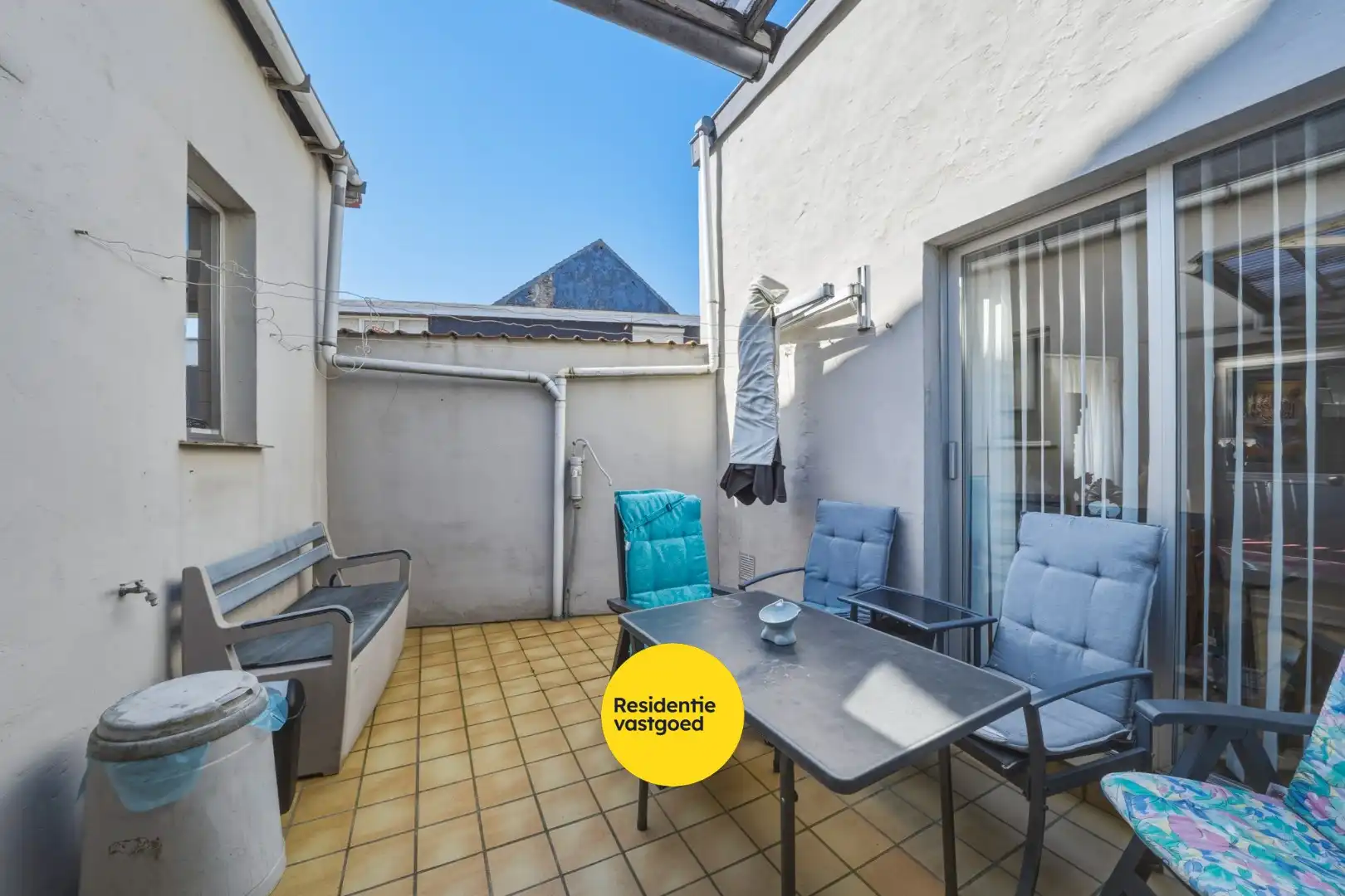Op te frissen hoekwoning met garage in Bredene foto 13