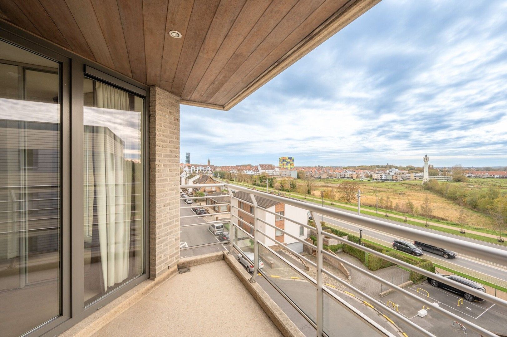 Zonnig doorloopappartement met twee slaapkamers! foto 12