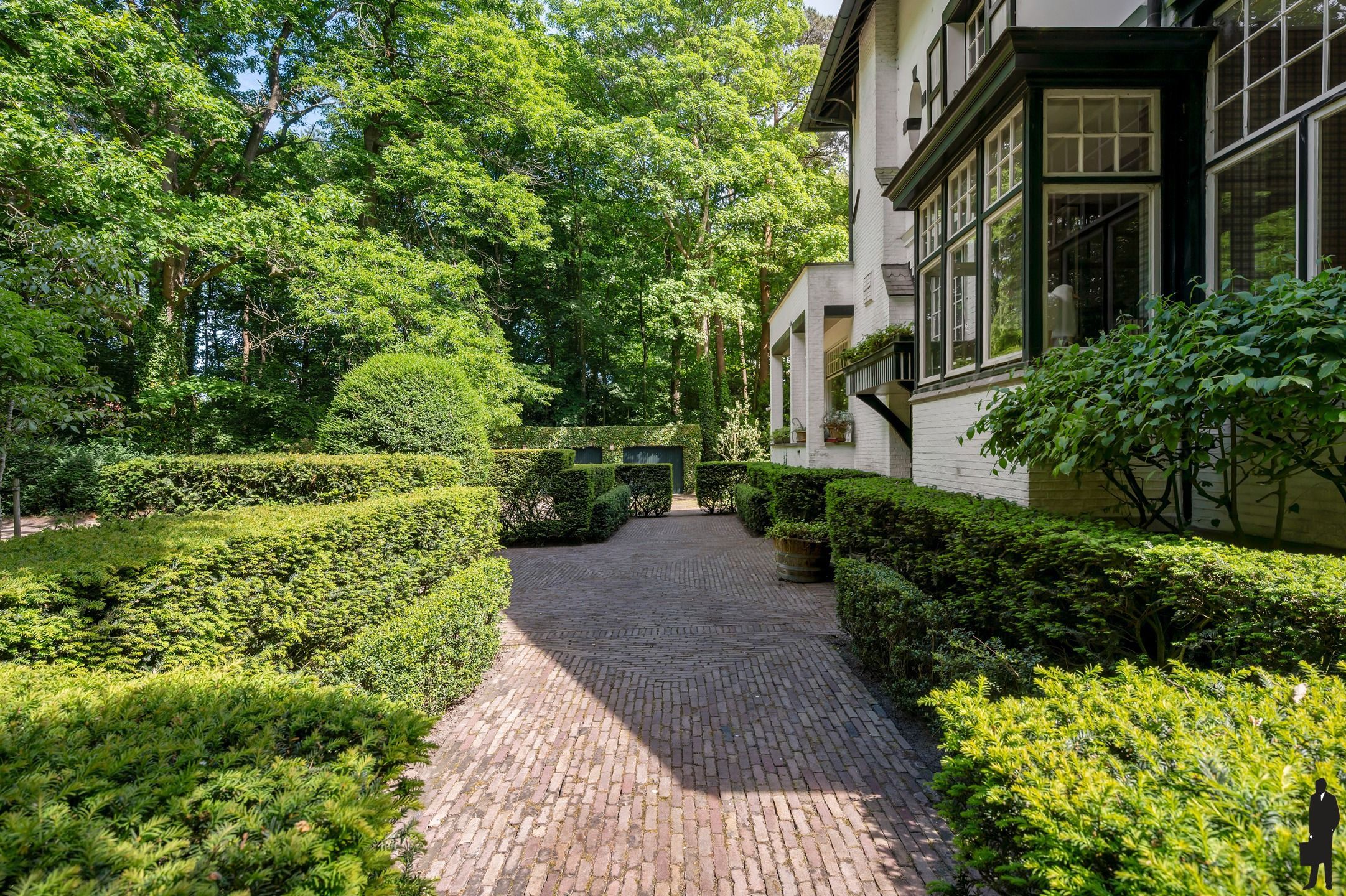 Uiterst charmante villa op een rustige en groene locatie met volledige privacy! foto 34