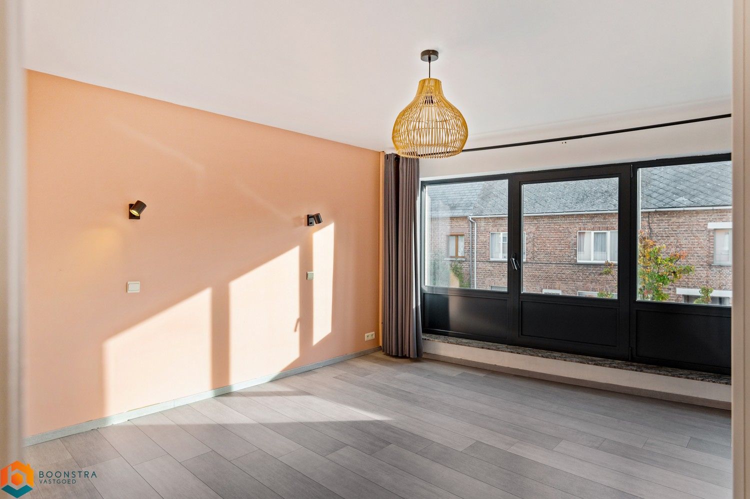 Gerenoveerde gezinswoning met 3 slpkrs en tuin in Mechelen foto 11