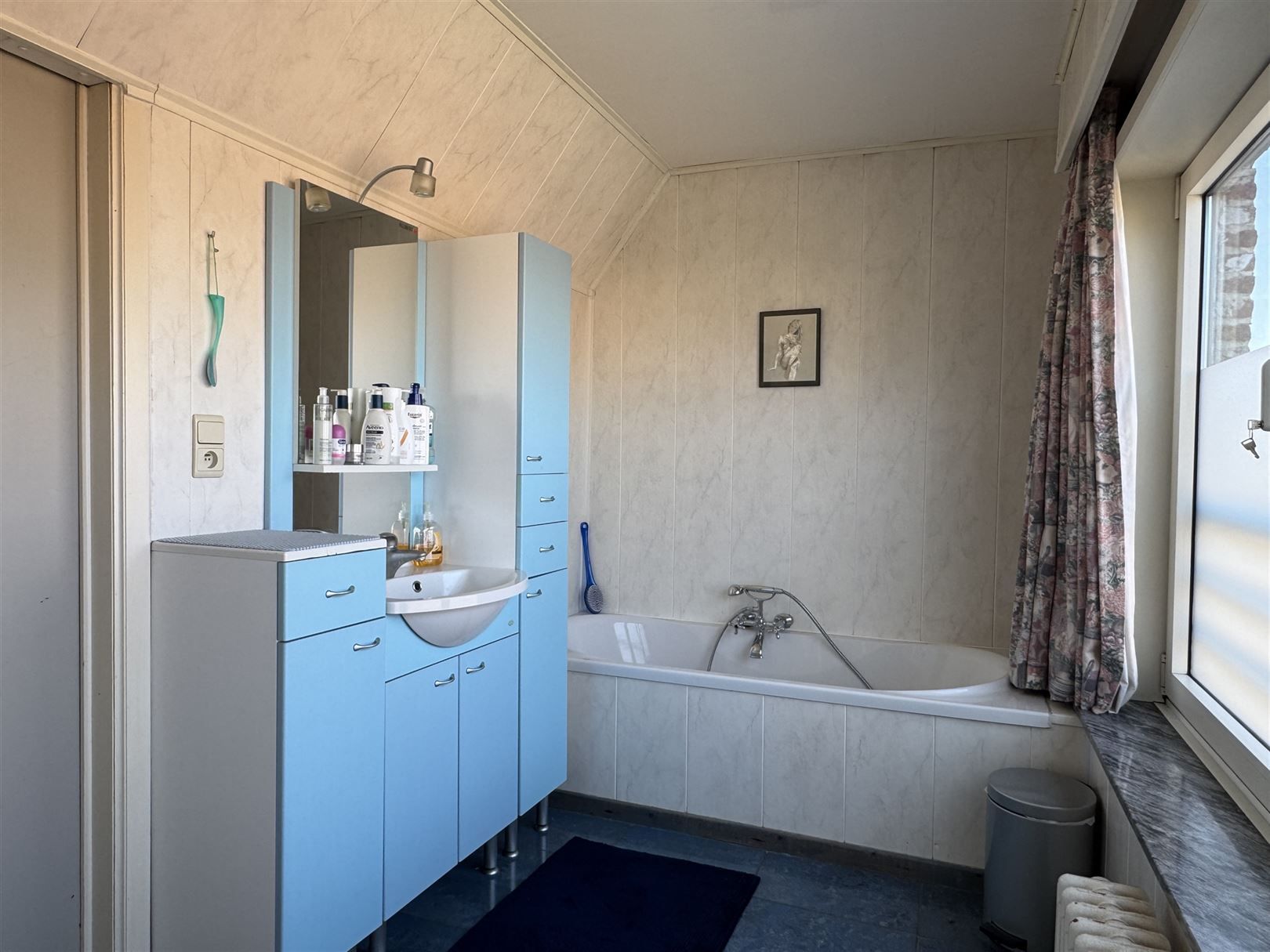 Te koop: Handelspand met Duplex Appartement – Ideale Investe foto 8