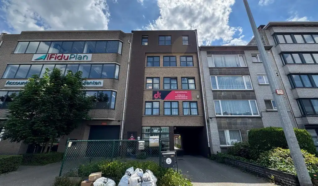 Instapklaar kantoor te huur aan N120 te Deurne foto 10