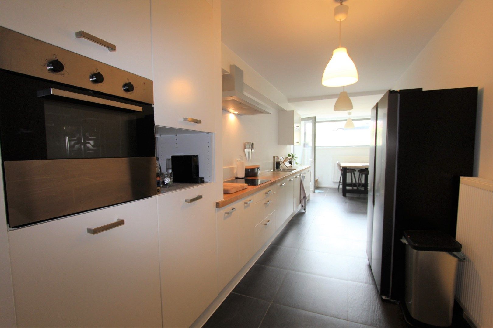 MODERN GELIJKVLOERS APPARTEMENT MET GROOT TERRAS EN PRIVATE PARKING foto 5