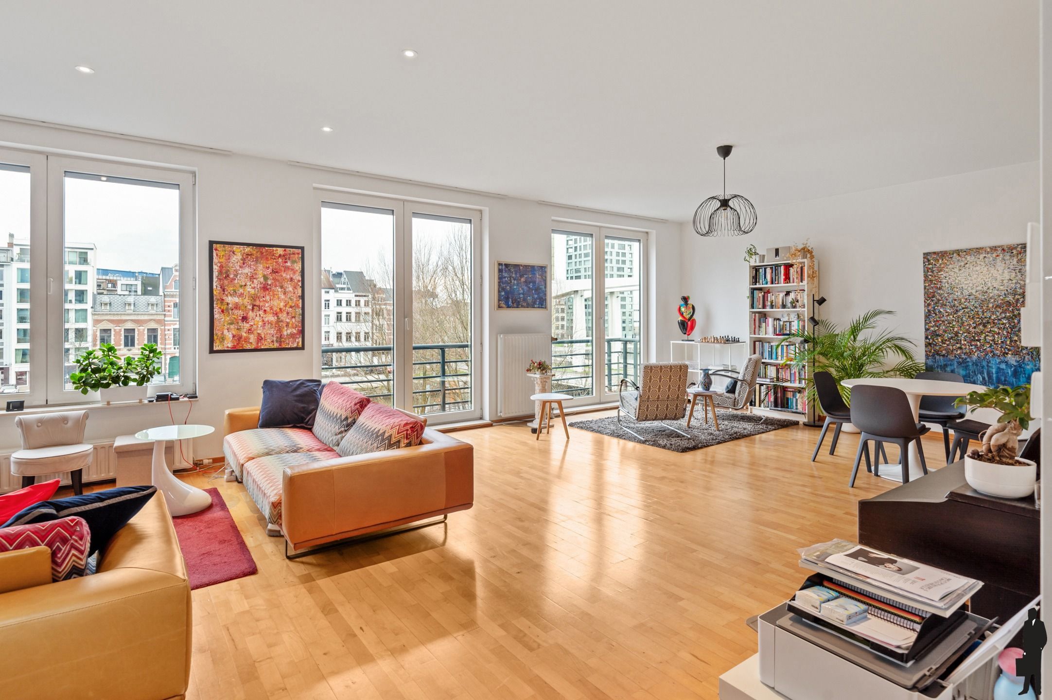 Licht en ruim 2-slaapkamerappartement met prachtig waterzicht foto 3