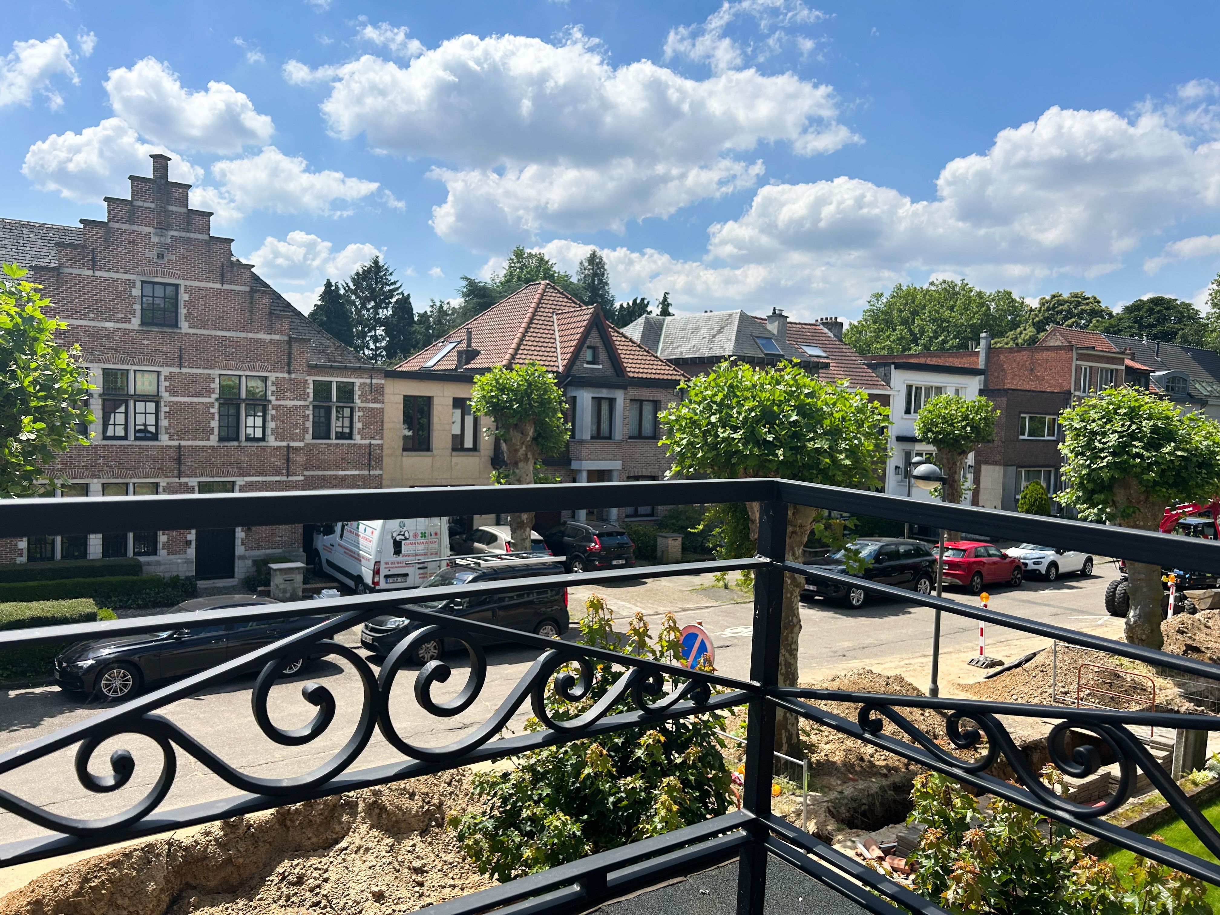 Uiterst charmante woning met 3 SL en 2 badk foto 13