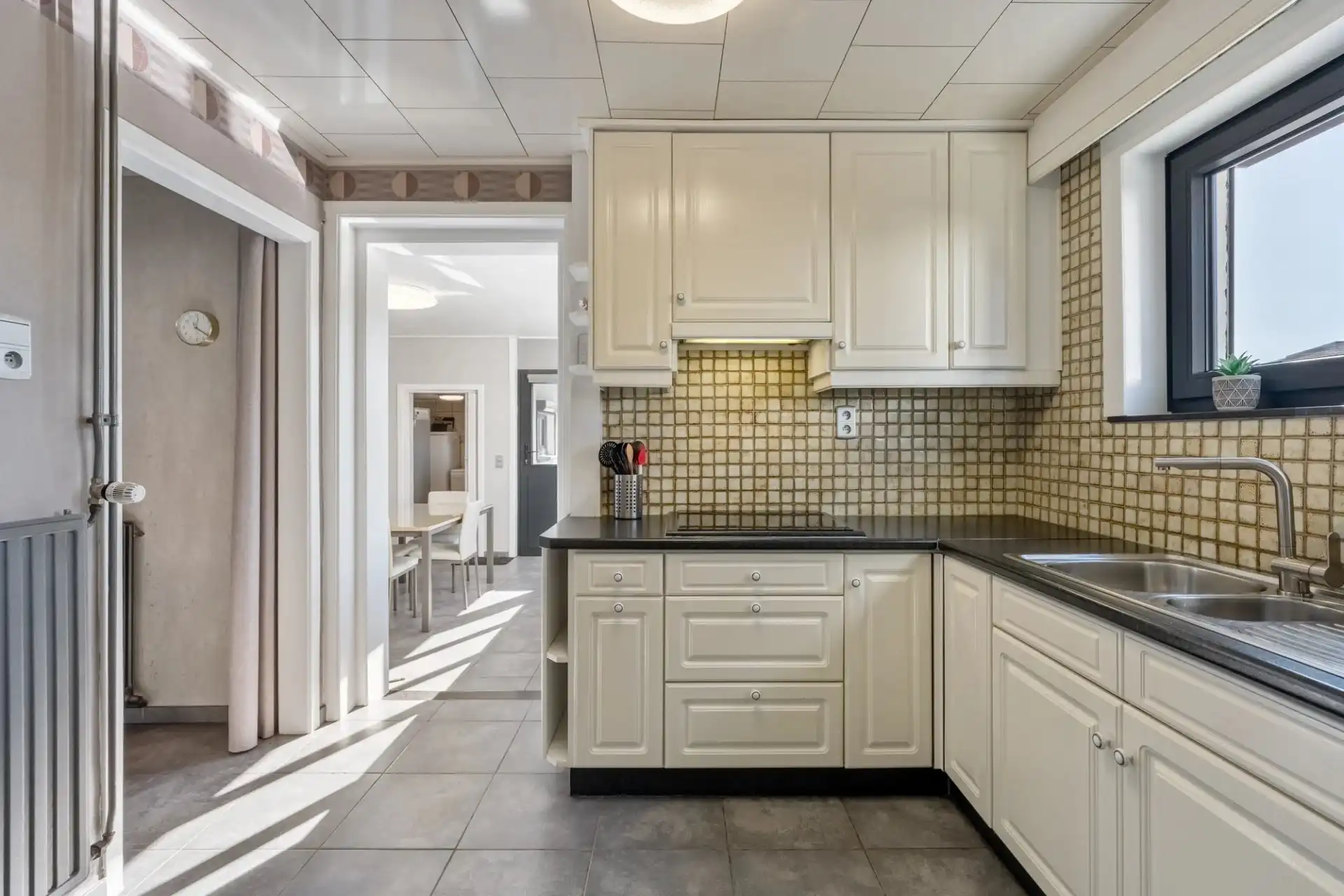 Vernieuwde woning te Helchteren foto 6