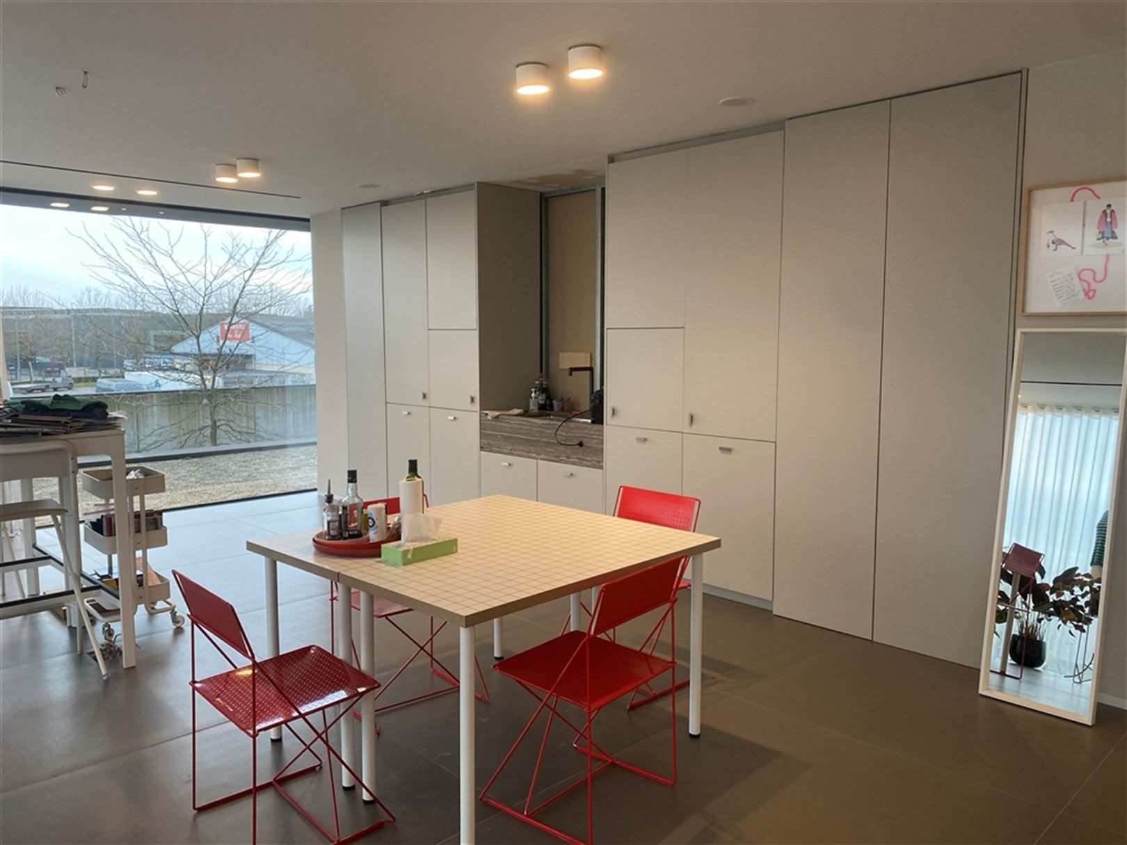 Moderne High-End kantoren aan afrit E17 foto 11