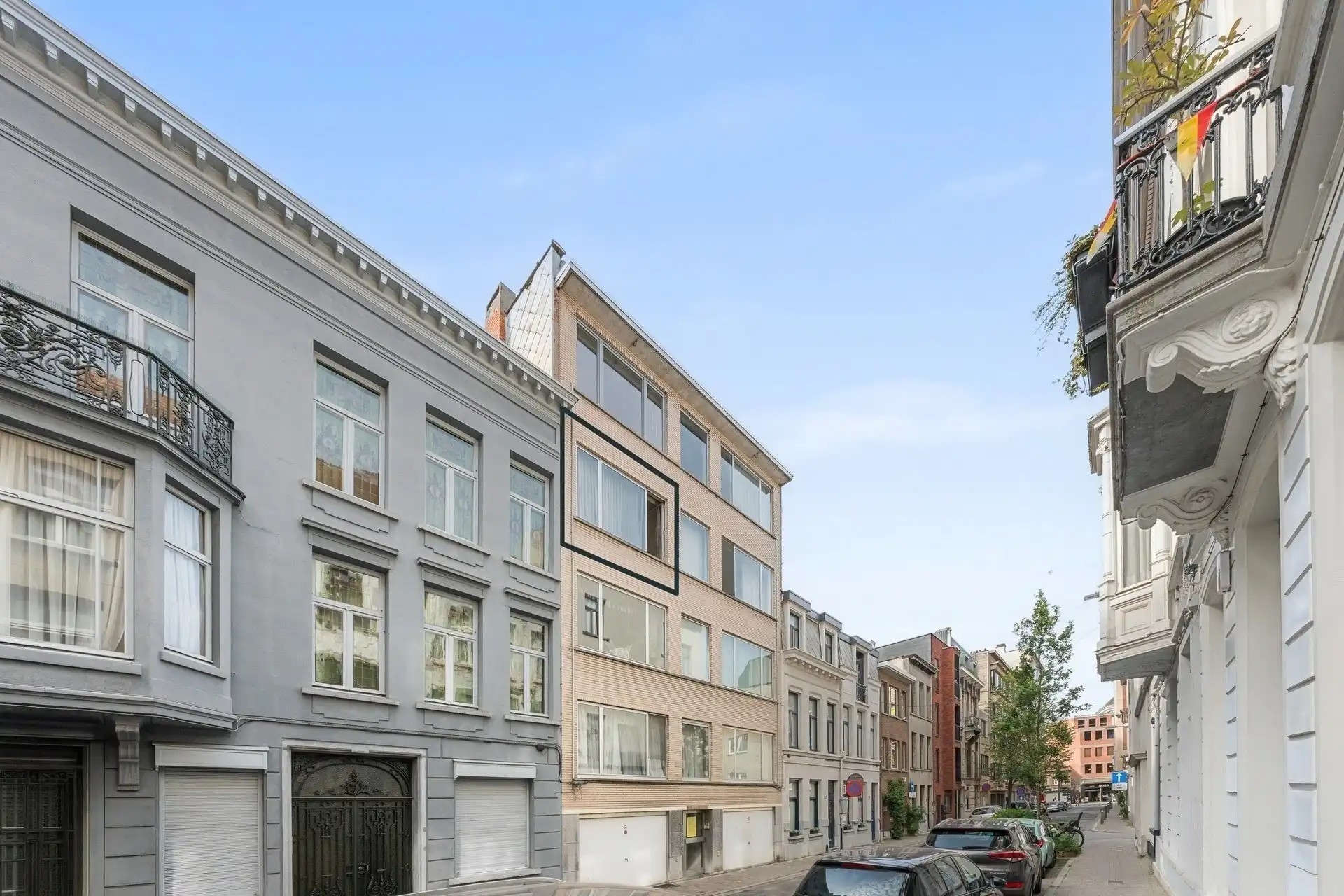 Appartement centraal gelegen met ondergrondse staanplaats foto 14