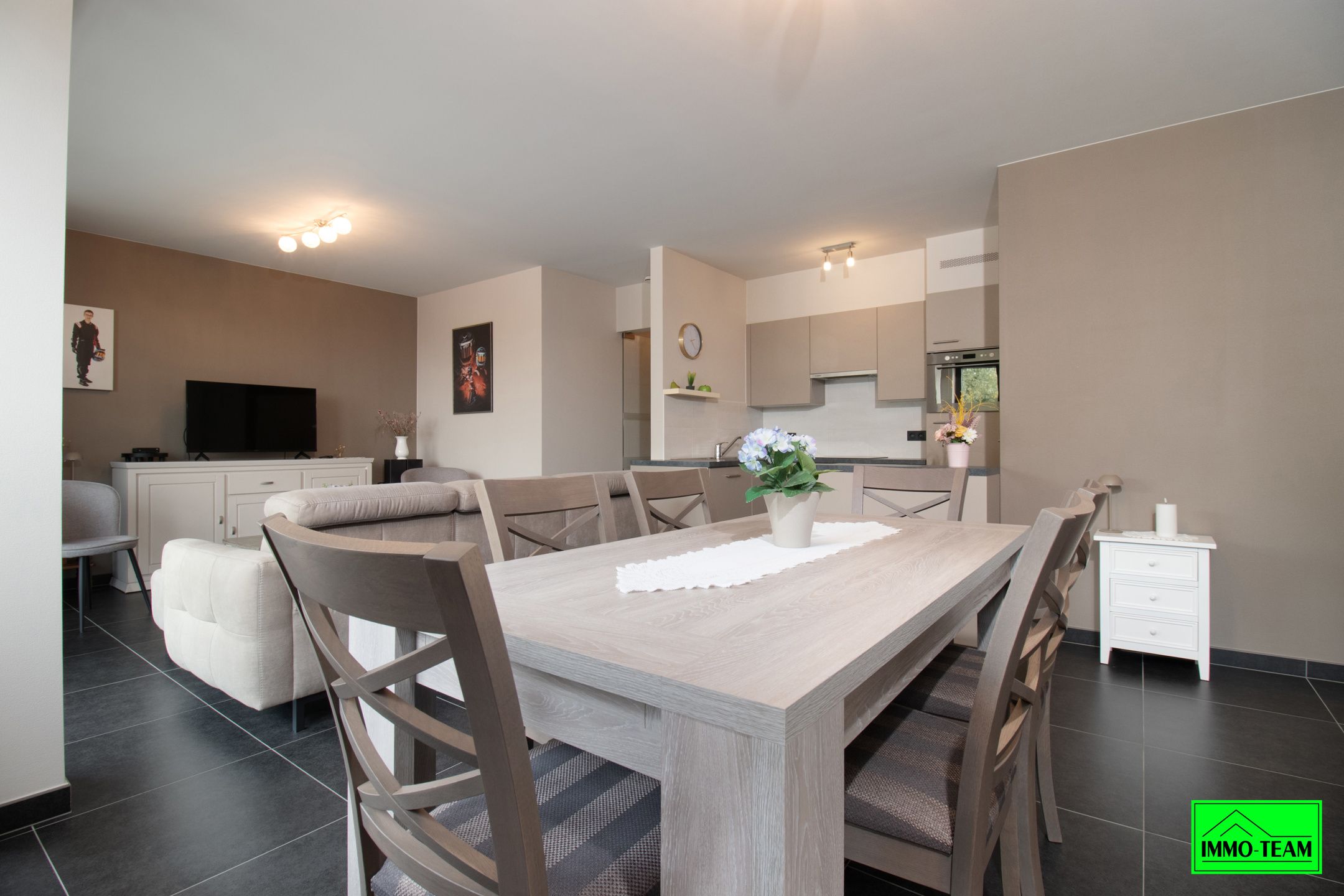 Modern en energiezuinig appartement met terras en garage foto 6