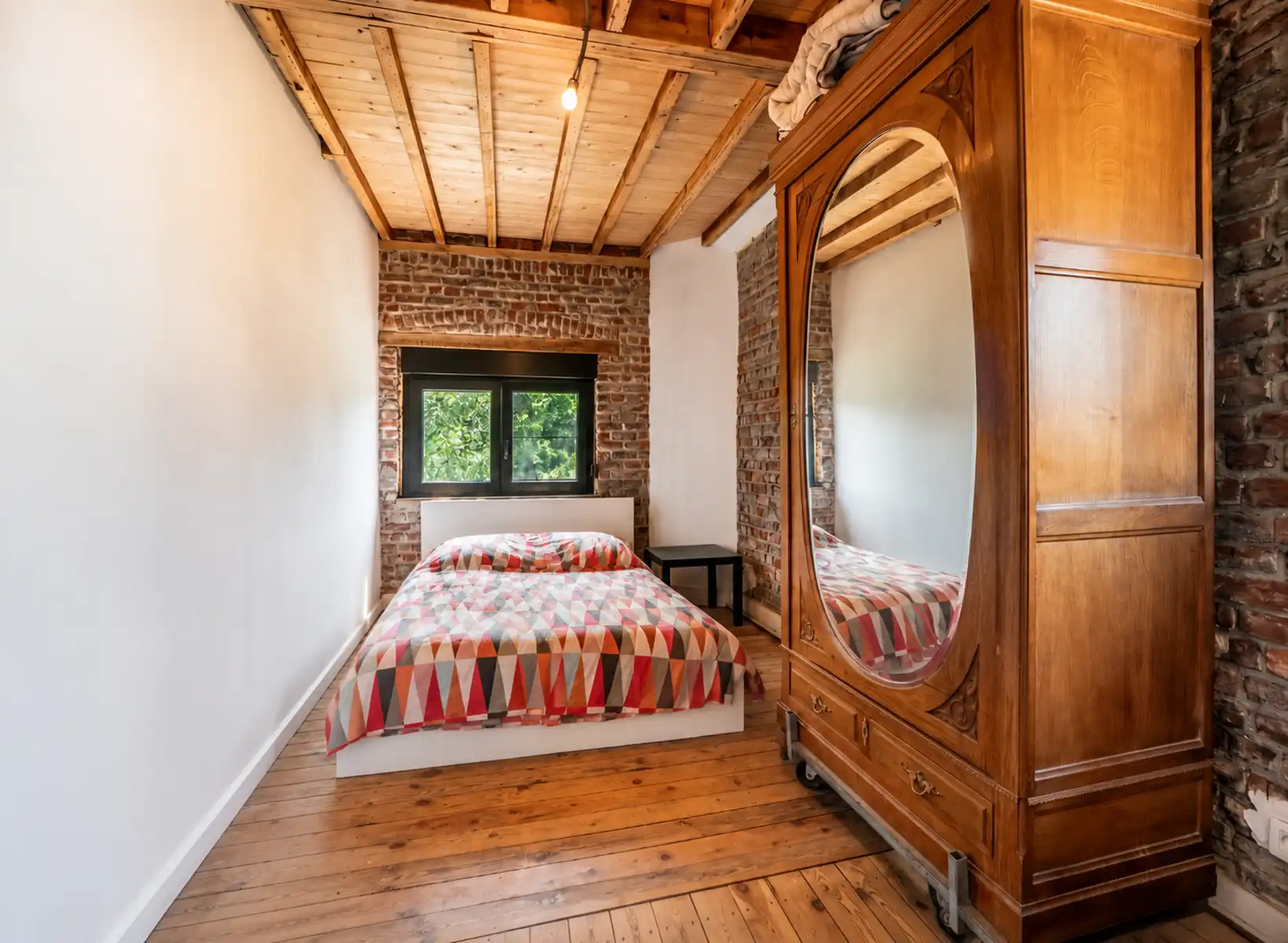 Halfopen woning met tuin & parking in Halle | EPC D foto 11