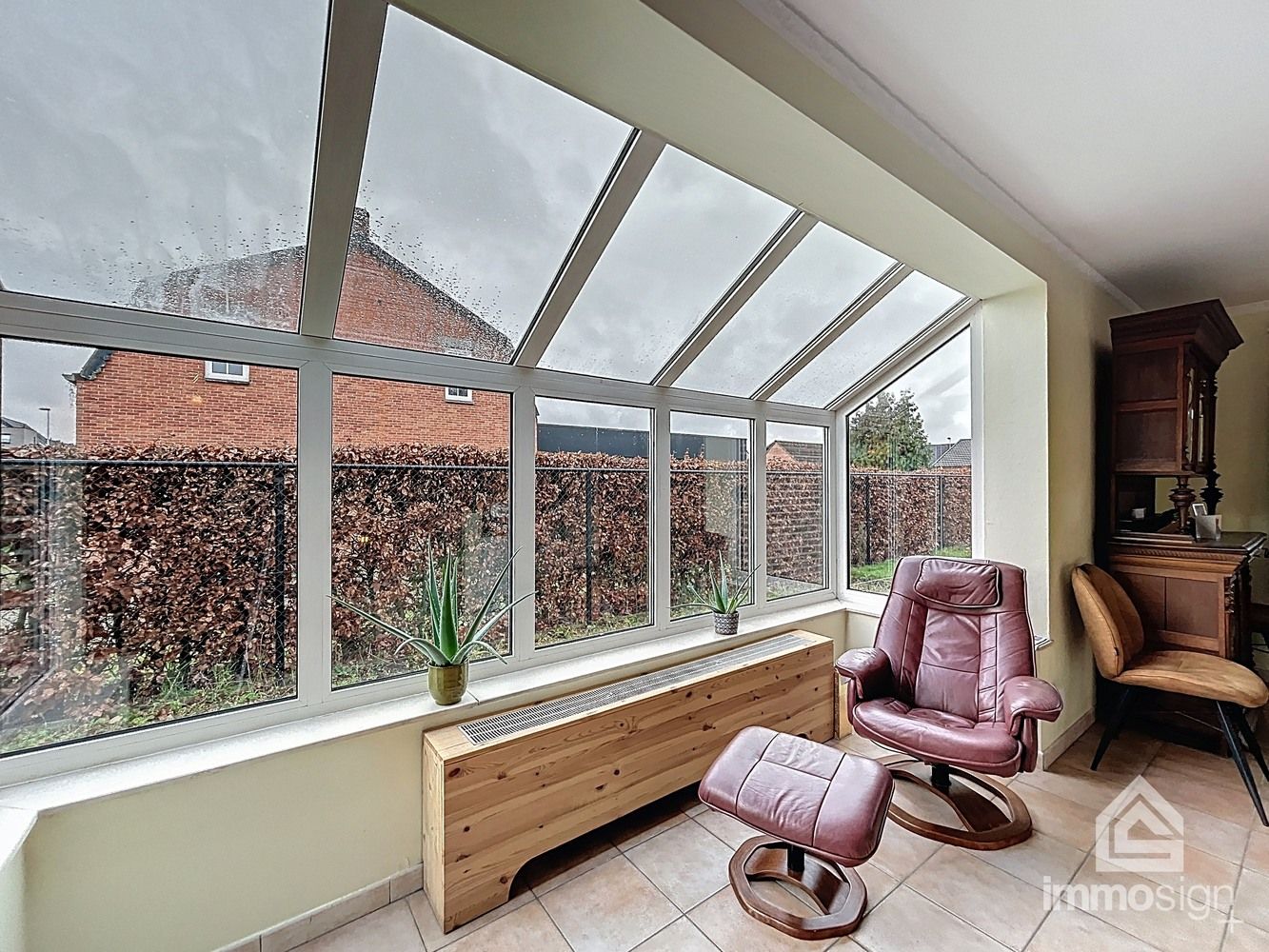 Instapklare laagbouwwoning met 2 (mgl. 3) slaapkamers en dubbele garage op een perceel van 718 m² foto 10