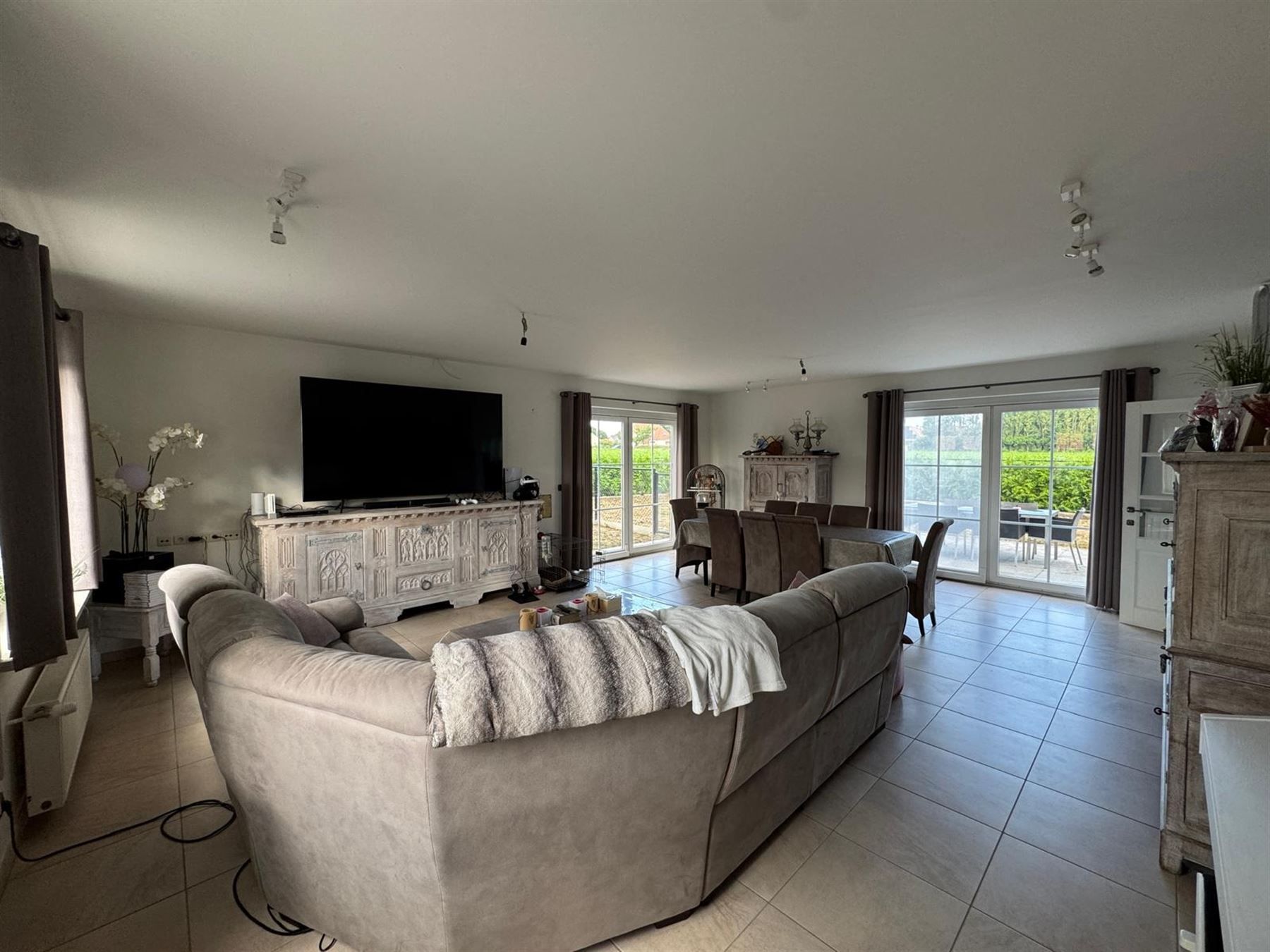 instapklare woning met 4 slaapkamers foto 4