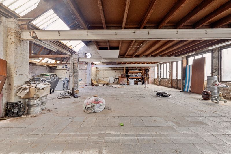 Magazijn 900 m2 te huur. foto 5