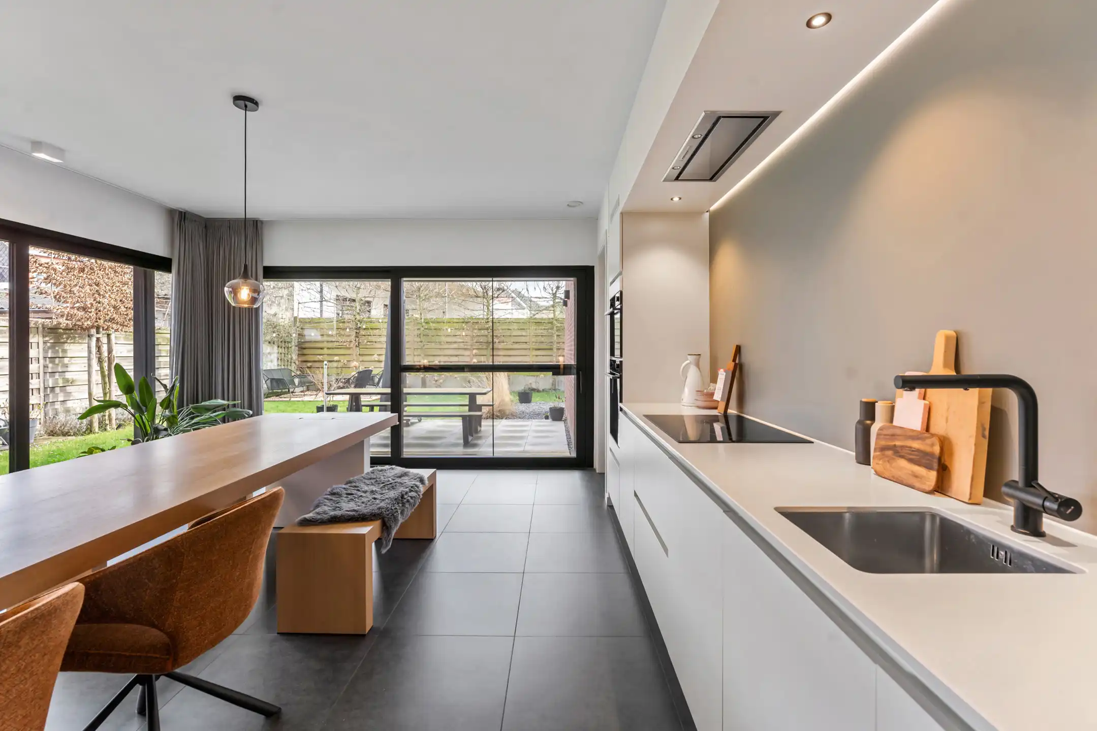 Moderne woning in het idyllische Kanne.  foto {{pictureIndex}}